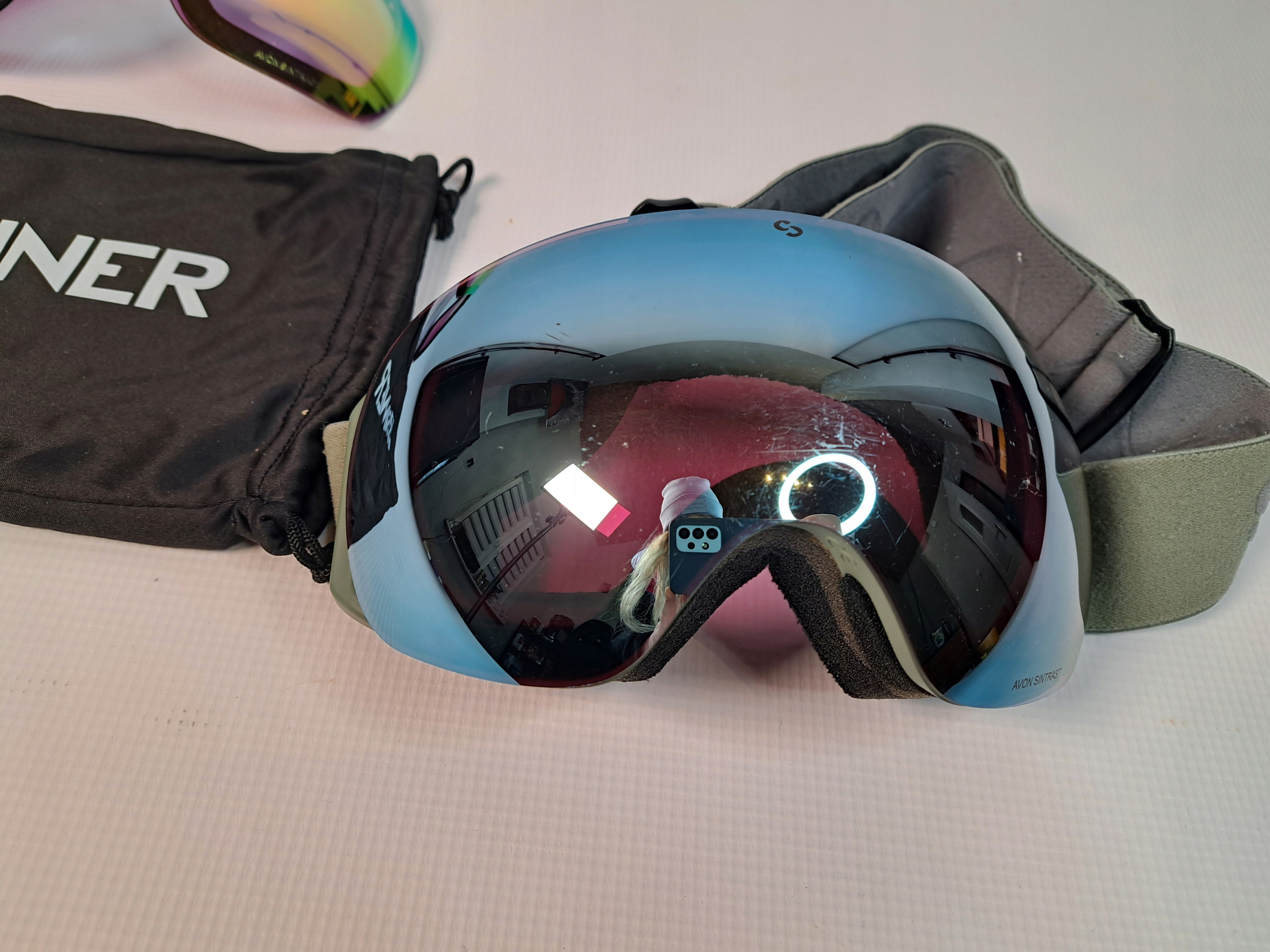 Gogle narciarskie SINNER Avon-niebieskie soczewki SINTRAST+pom. soczewki Model 8715999198776