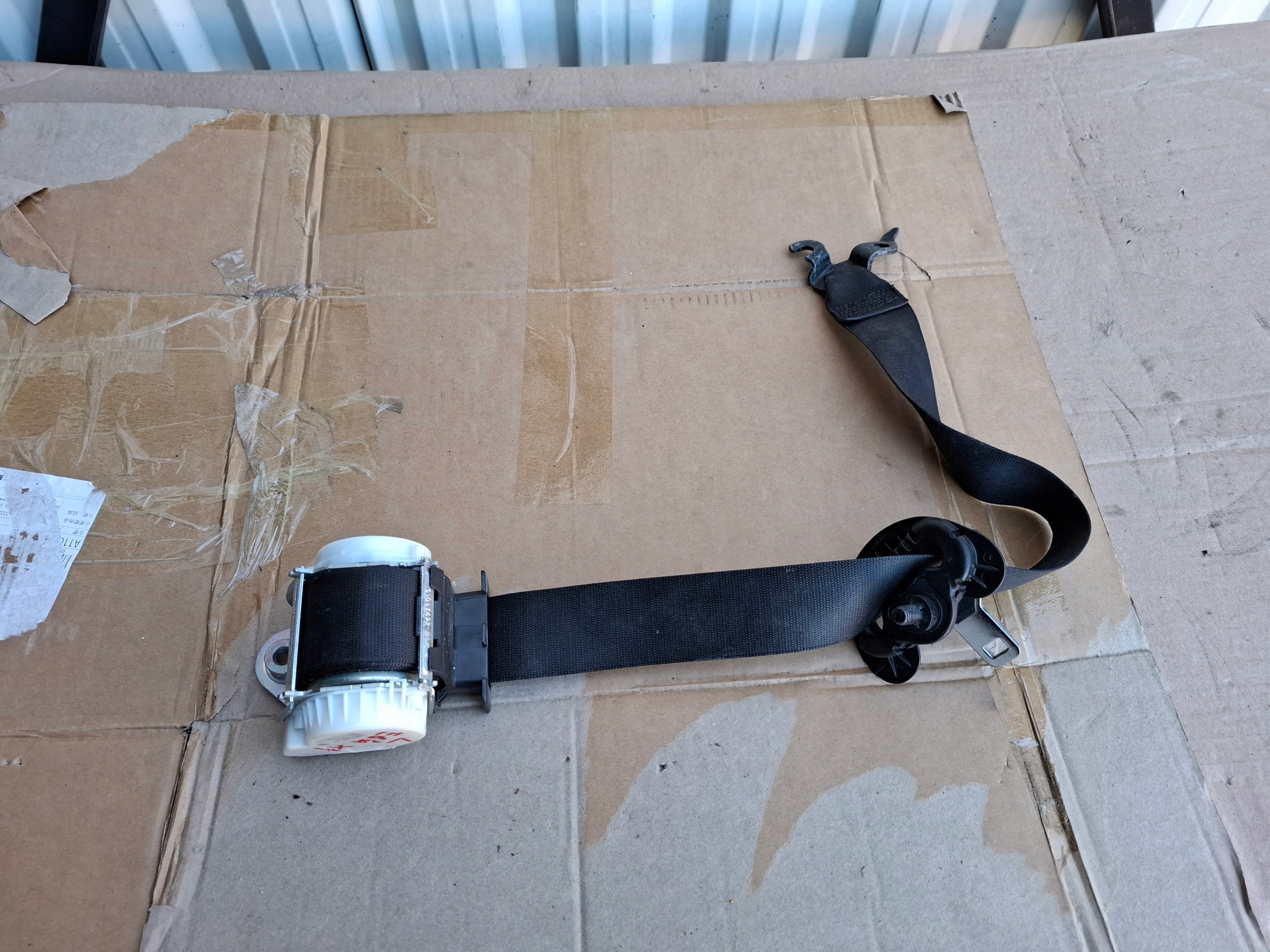 tension belt safety left front front 2991281 BMW X1 E84 LCI