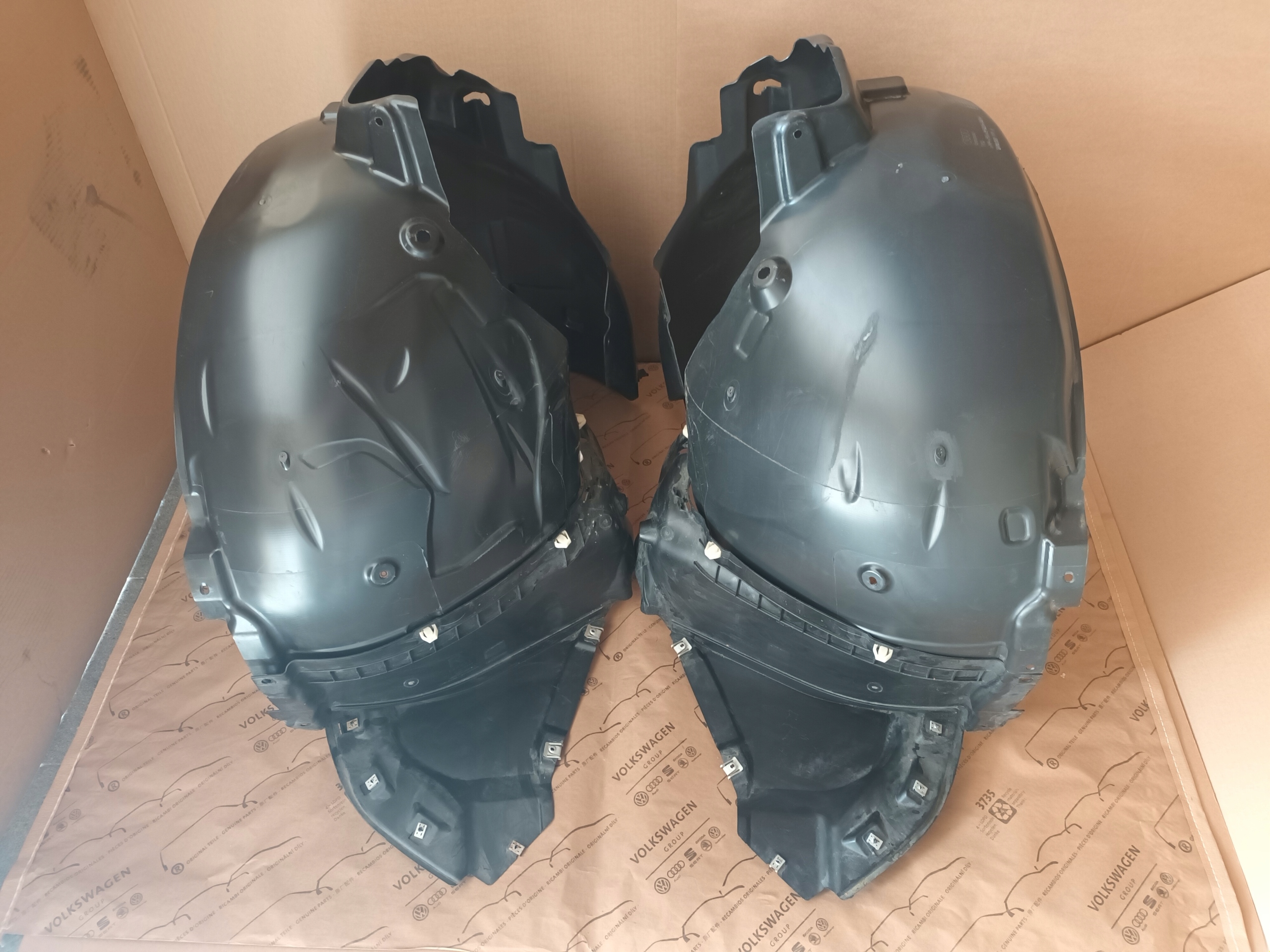 AUDI A4 B9w ПІДКРИЛЬНИК В ЗБОРІ ЗЛІВА СПЕРЕДУ ЛІВИЙ PRZODw0821171a + Підкрильник правий перед Audi A4w B9w0821172aw0853888a