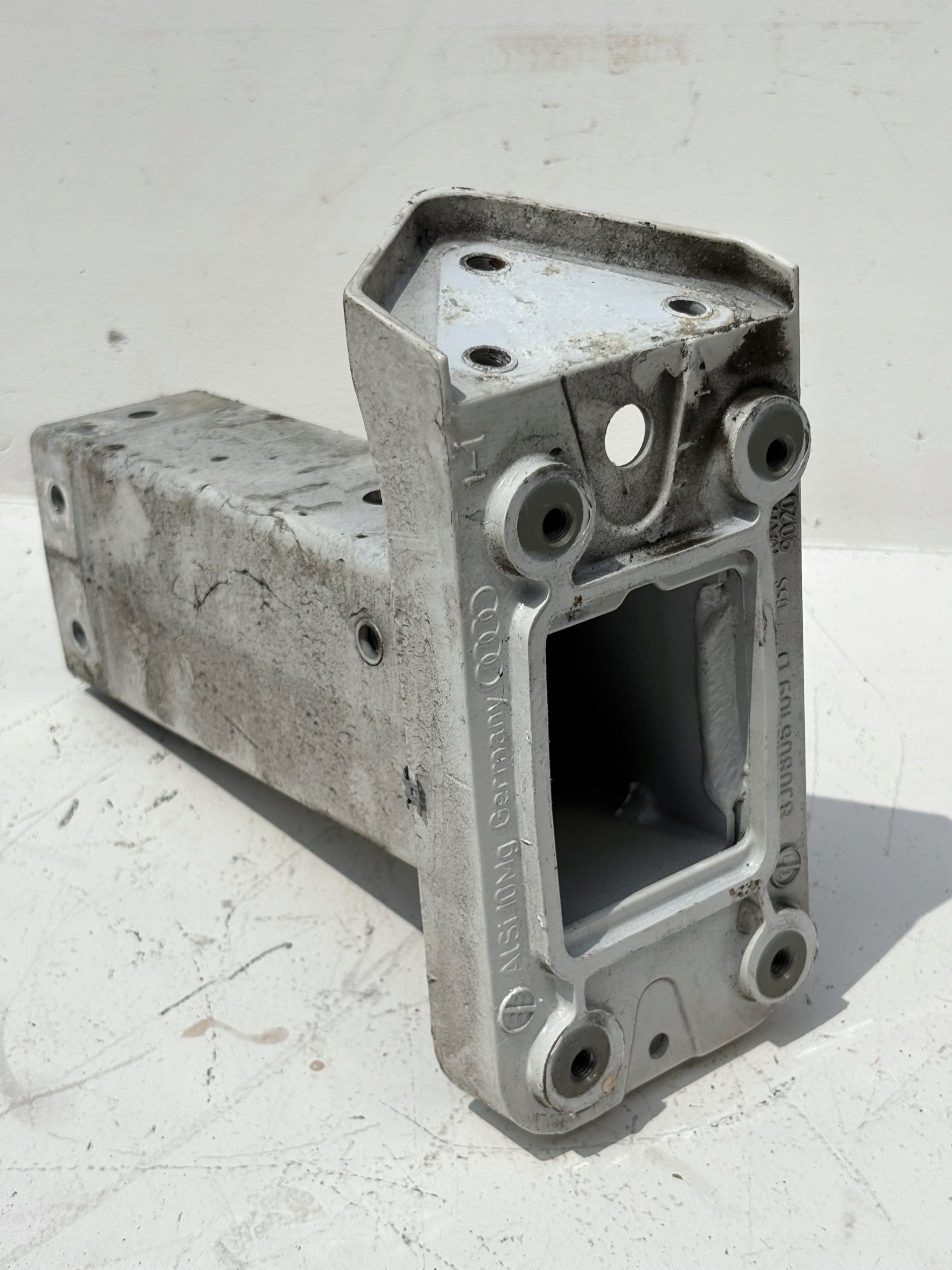 beam tip LEWAPRZEDNIA AUDI TT 8J 8J0806109D ly9c