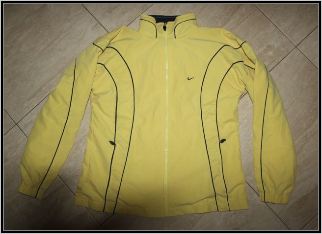 Kurtka firmy Nike rozm M (178)