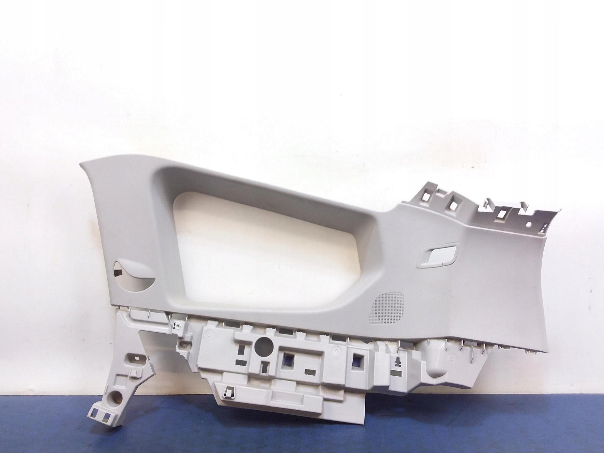 GRAND SCENIC IV КРИШКА СТІЙКИ ЗАДНЯ ПРАВА