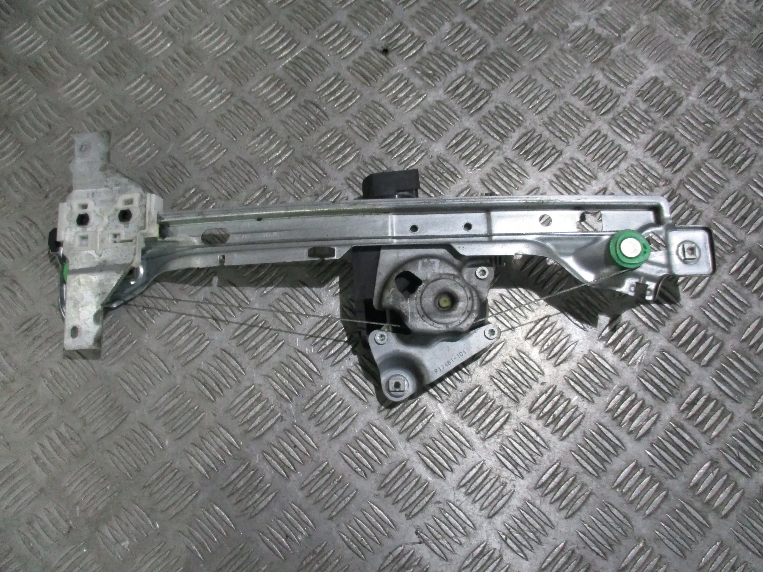 MECHANIZM SZYBY LEWY TYŁ PEUGEOT 5008 I 09-13r 9683671780