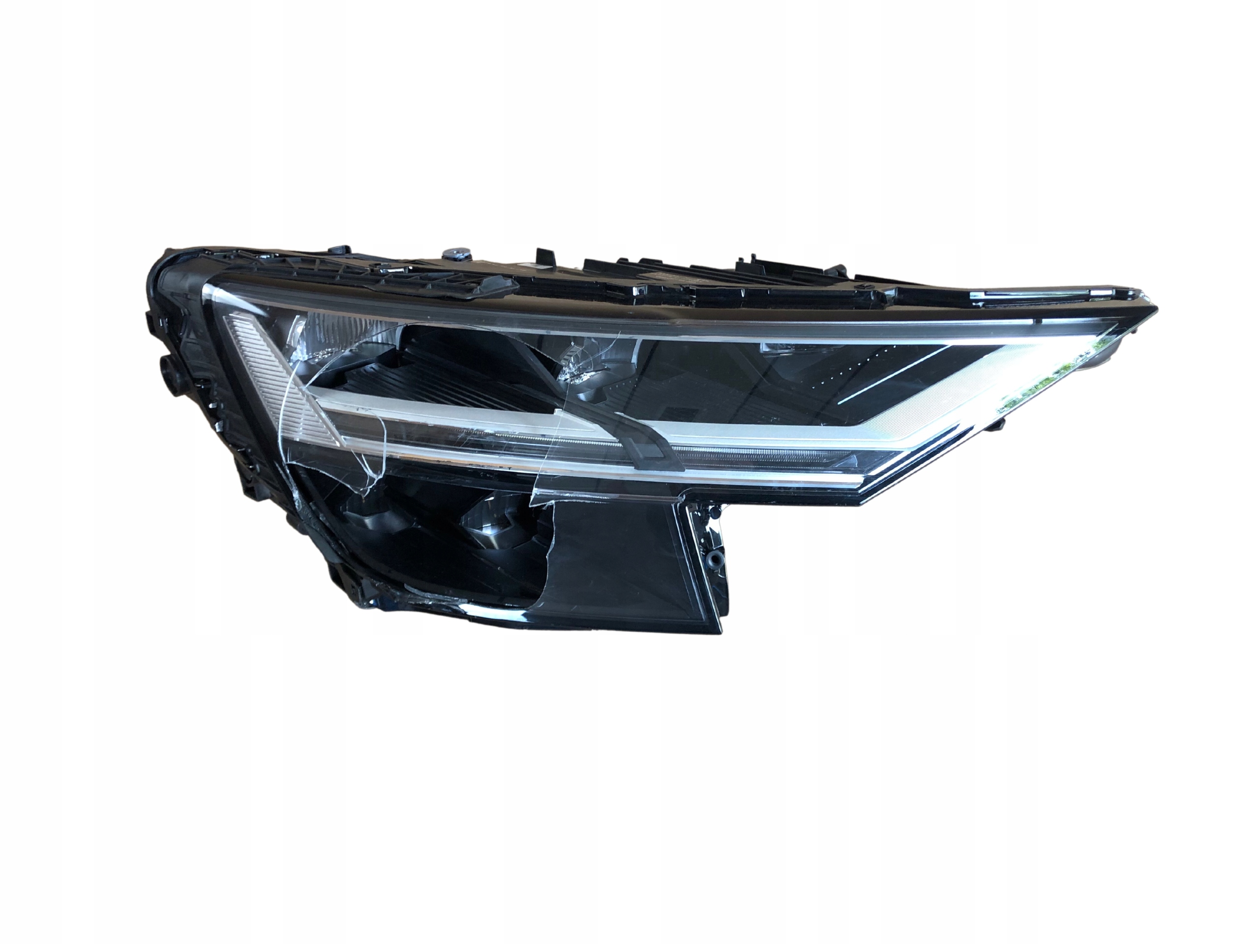 AUDI Q8 ПОЛНЫЙ КОМПЛЕКТ LED PRAWAm8941034 ЕВРОПА В СБОРЕ