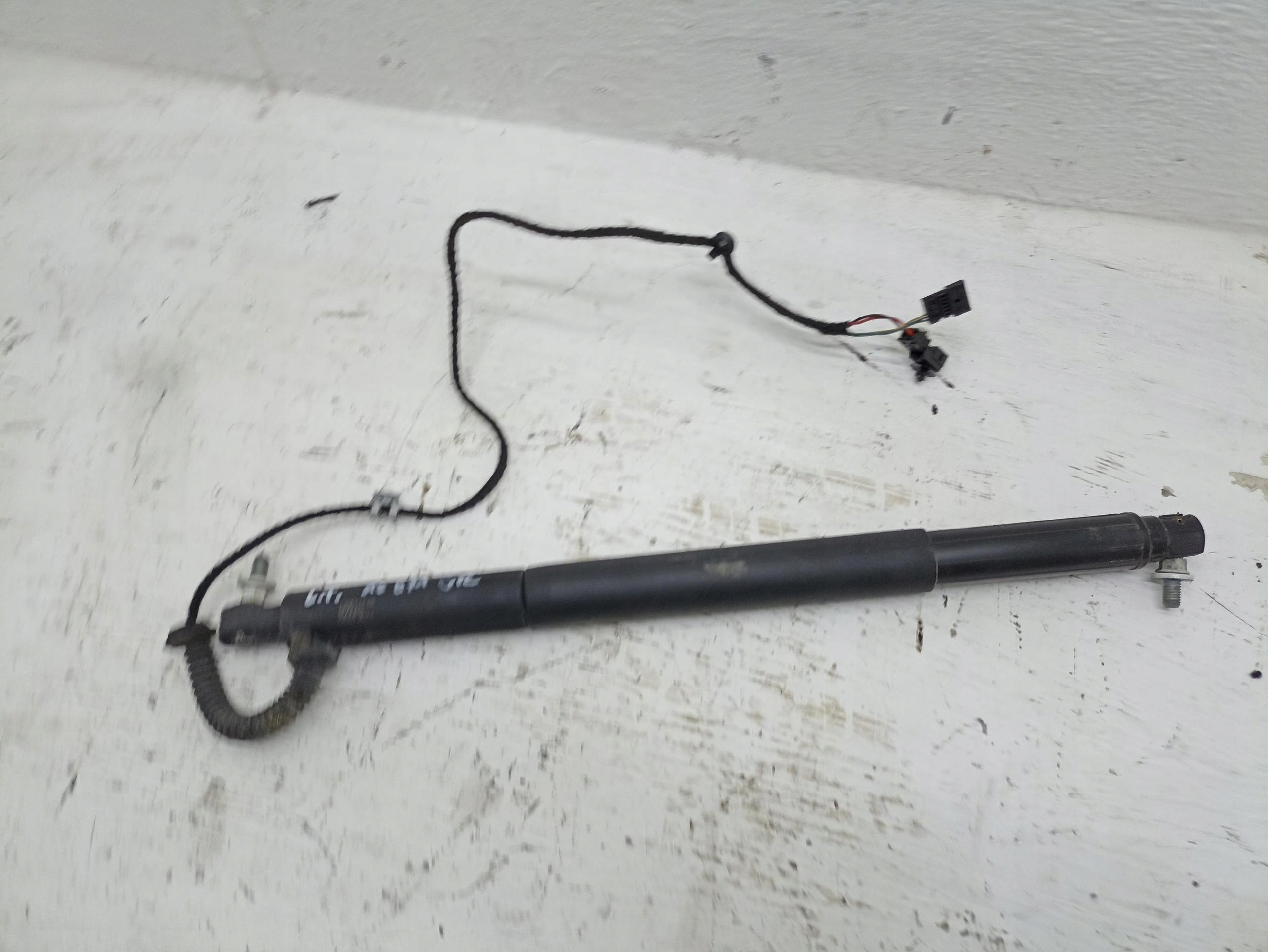 damper bonnet left rear part BMW X6 E71 / LCI 7286117