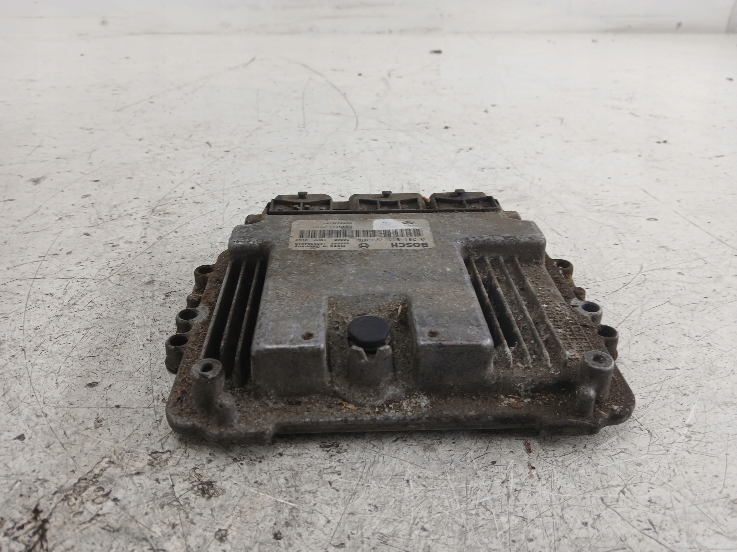 RENAULT MEGANE II 1.9 DCI control unit of the engine 8200311539