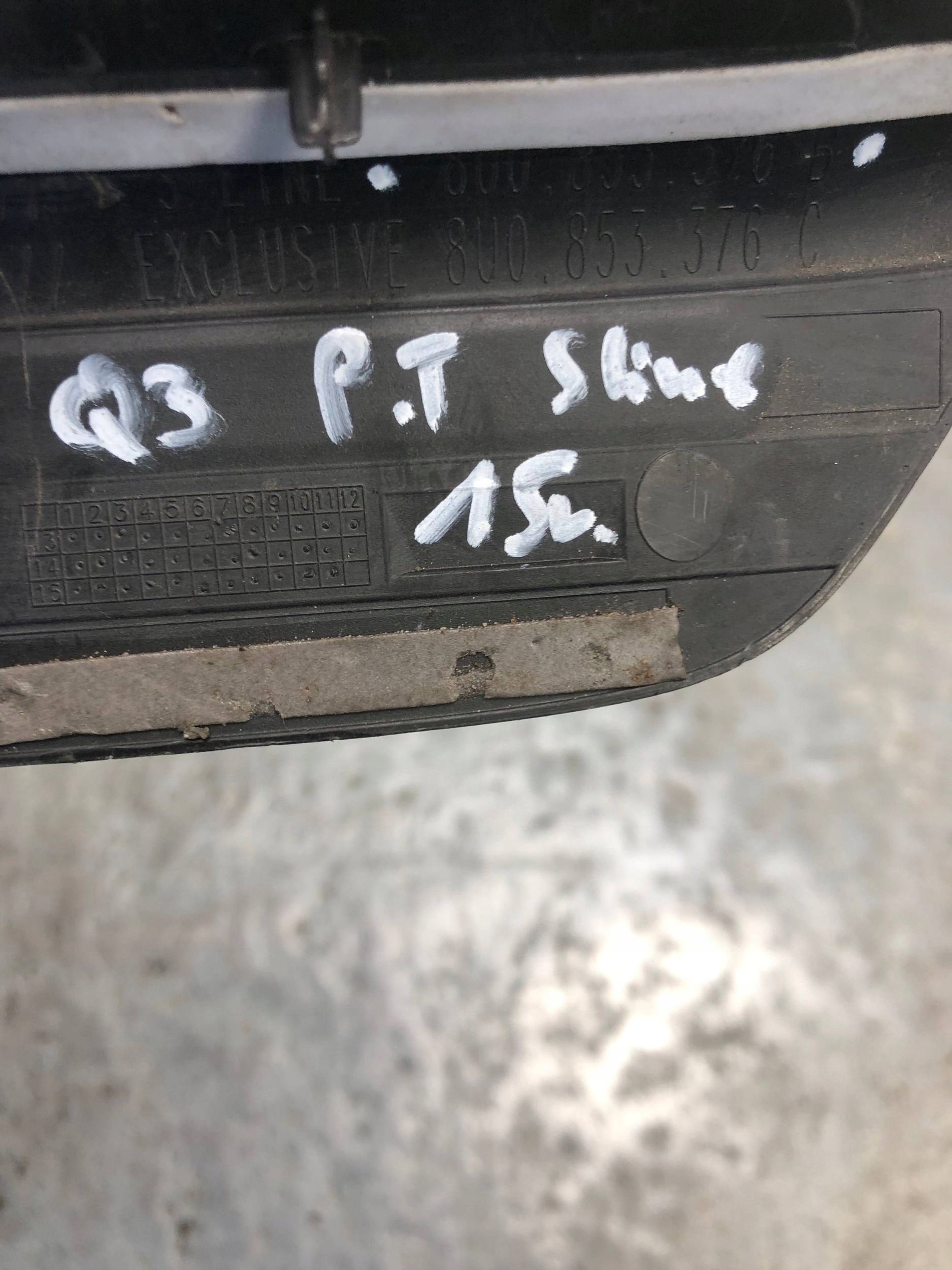 moulding threshold S-LINE right rear part AUDI Q3 8U 8U0853376B