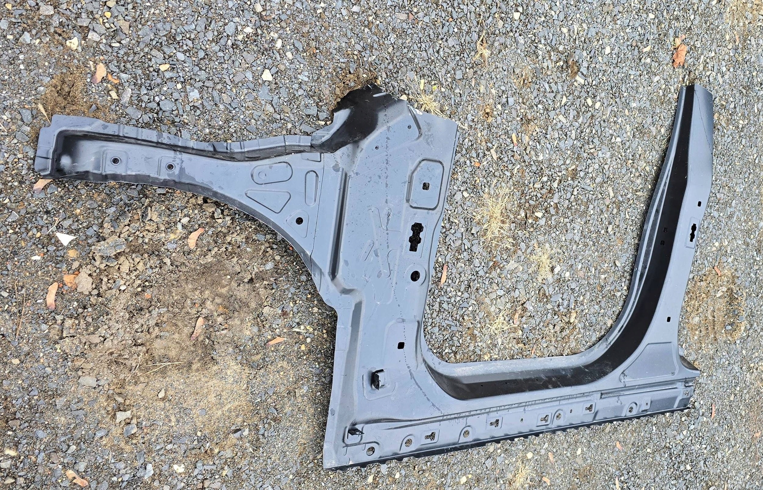 BMW X2 F39 threshold left pillar fartuch