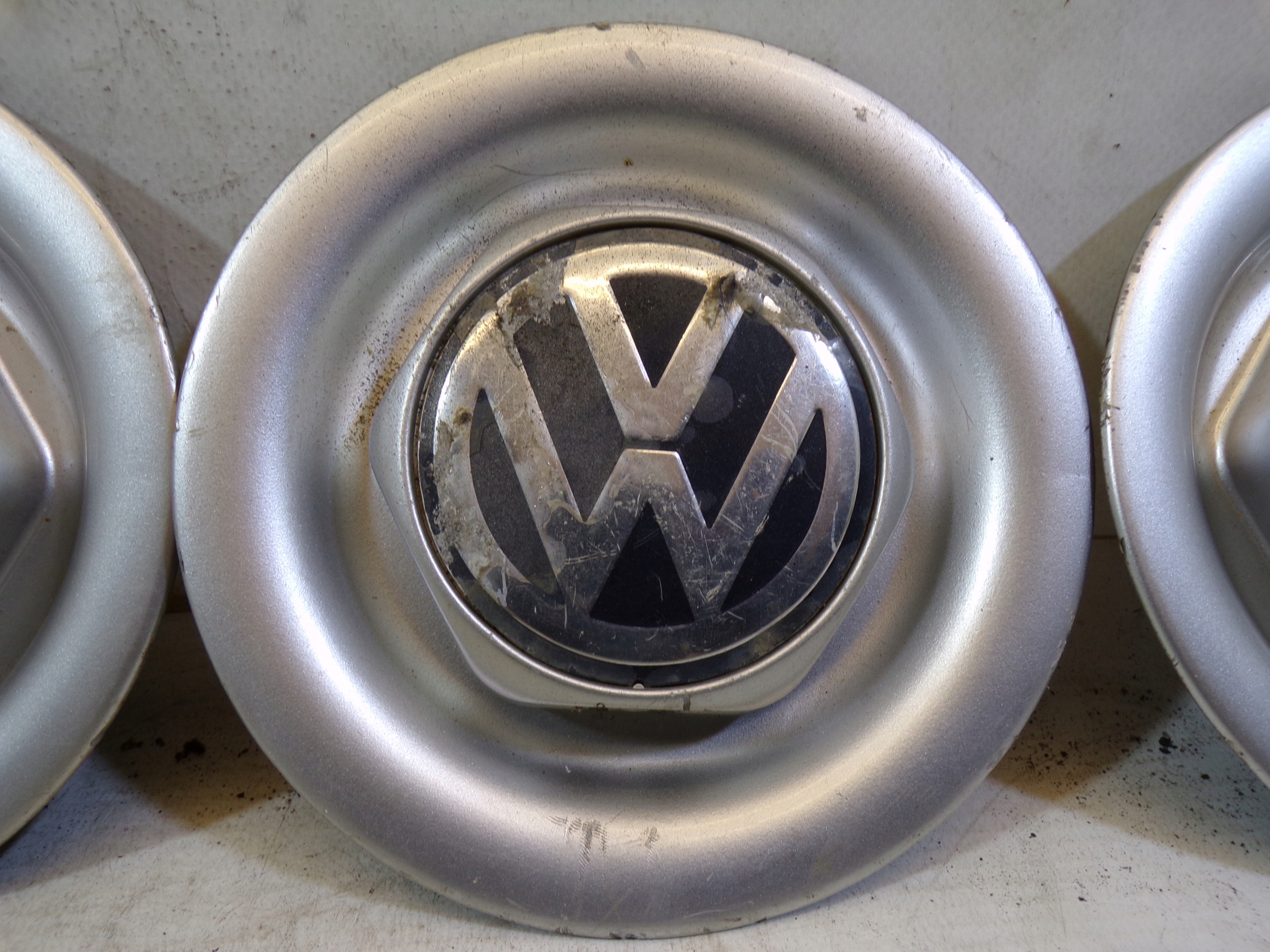 Coperchio DEKLE DEKIELKI VOLKSWAGEN 6N0601149A FI 144mm (1)