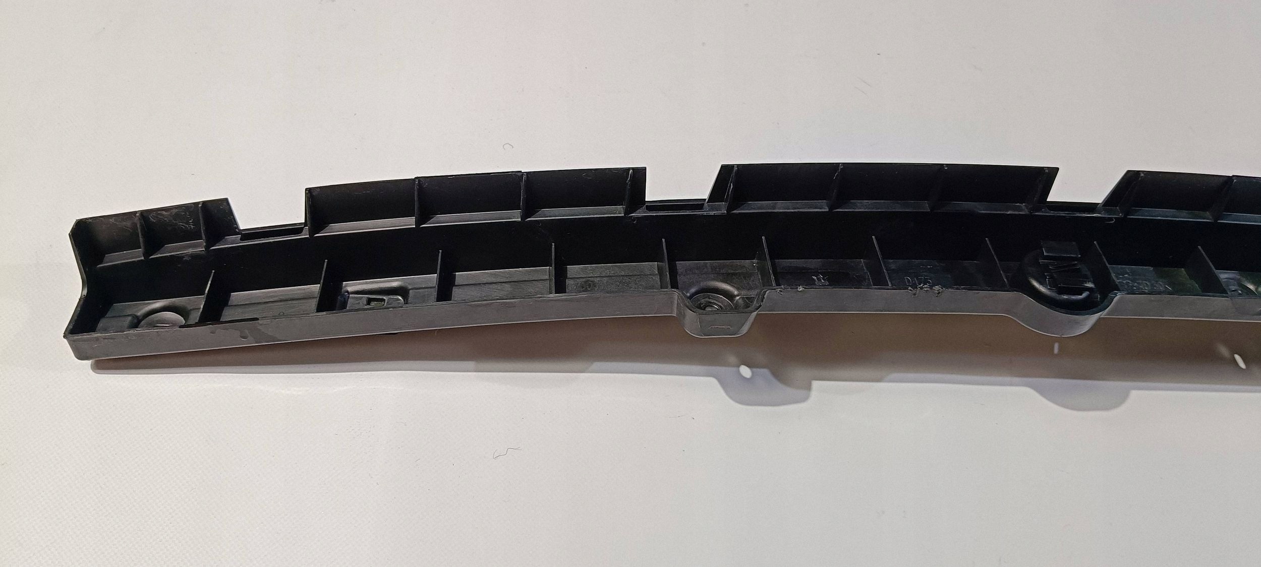 Support Support plaque Poignée Pare choc Arrière Arrière Maserati Levante 2017