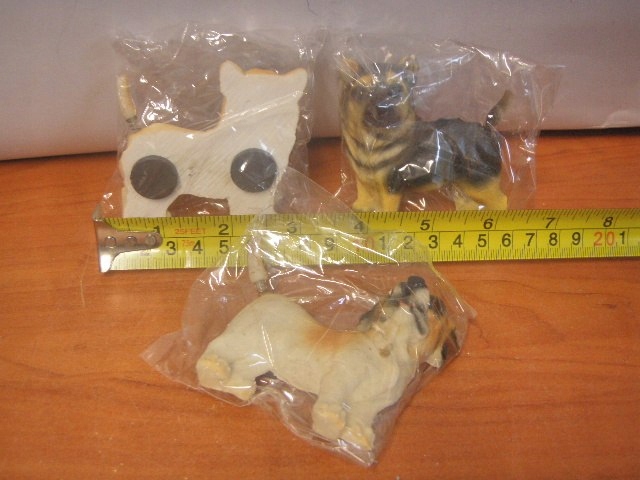 figurka  4szt pies na magnes 252489 — 3