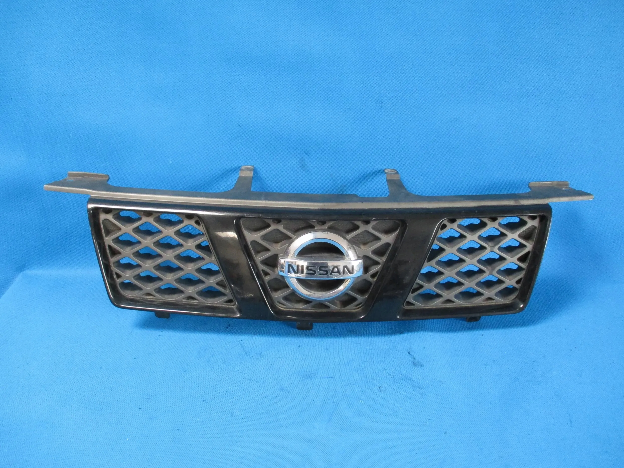 ATRAPA GRILL OSŁONA NISSAN X-TRAIL T30 62310EQ303