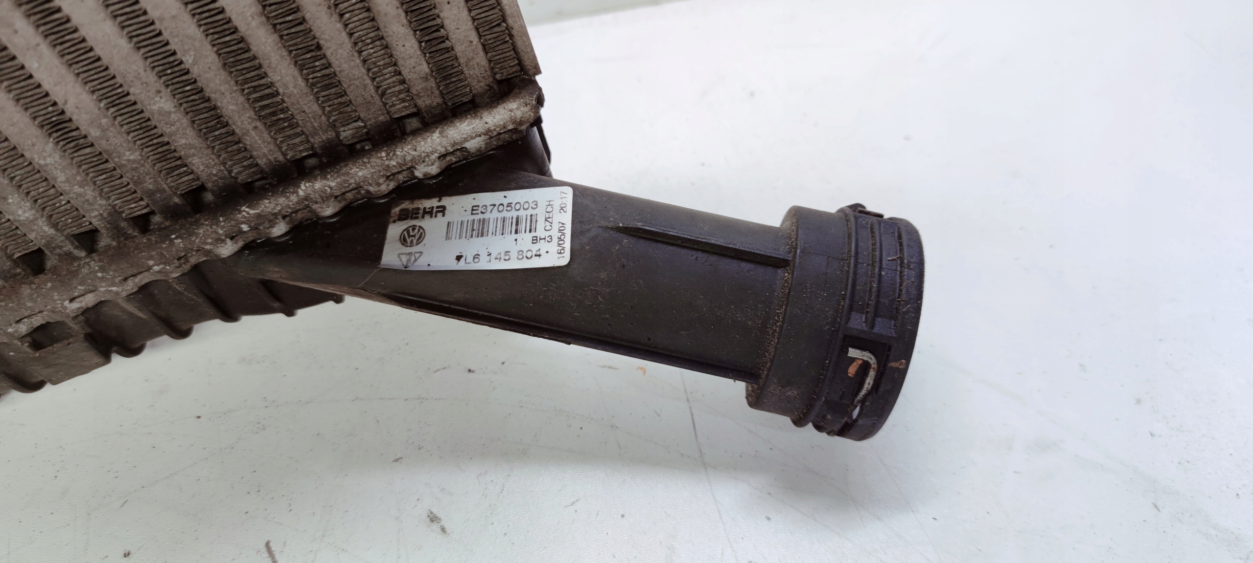 radiator intercooler right AUDI Q7 4L 7L6145804