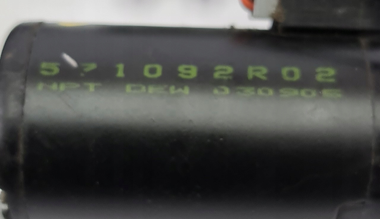 SILNICZEK REGULACJI FOTELA MERCEDES W163 571092R02 Car type Passenger cars