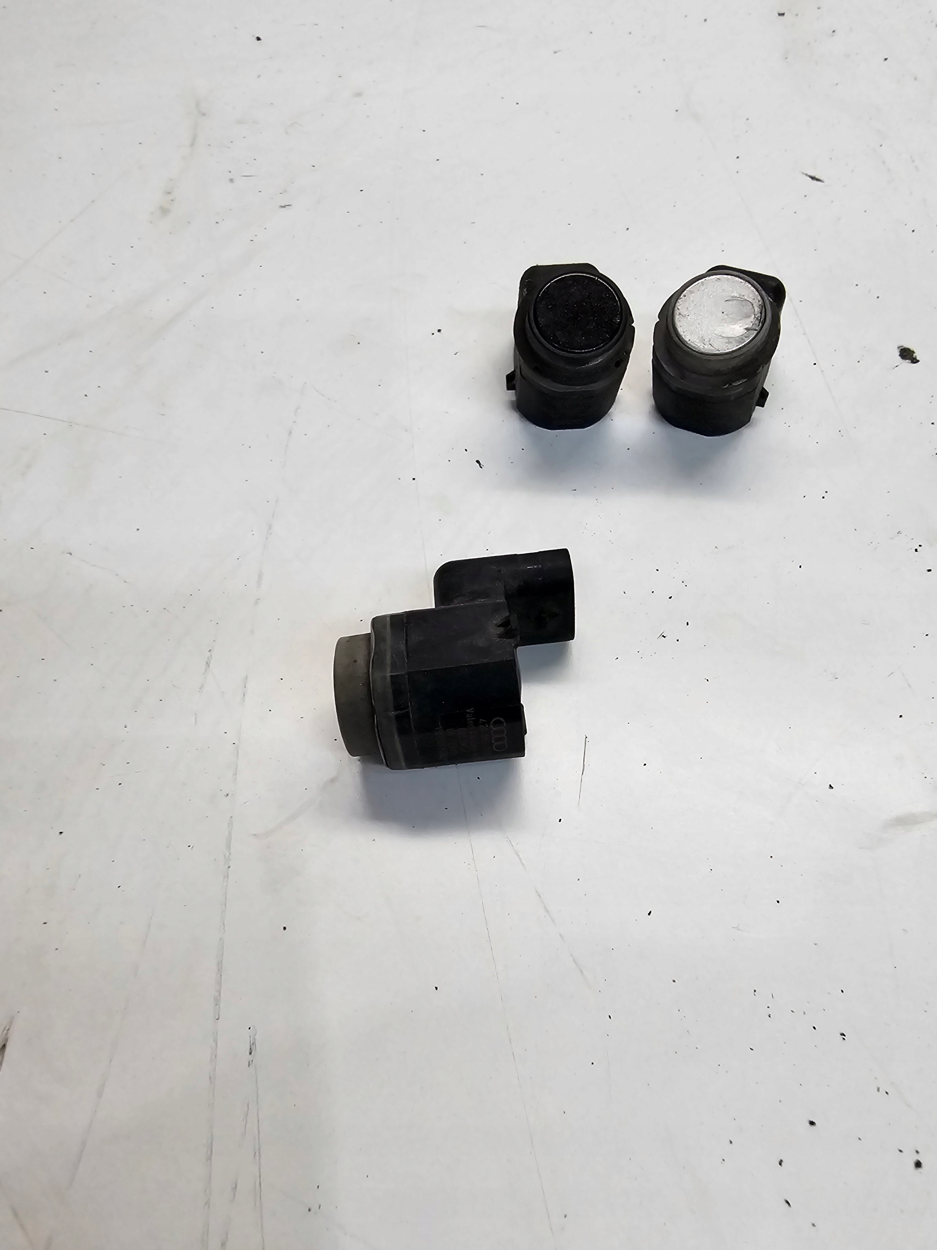 SENSOR PARKEN PDC VORNE ODER HECK AUDI VW 420919275