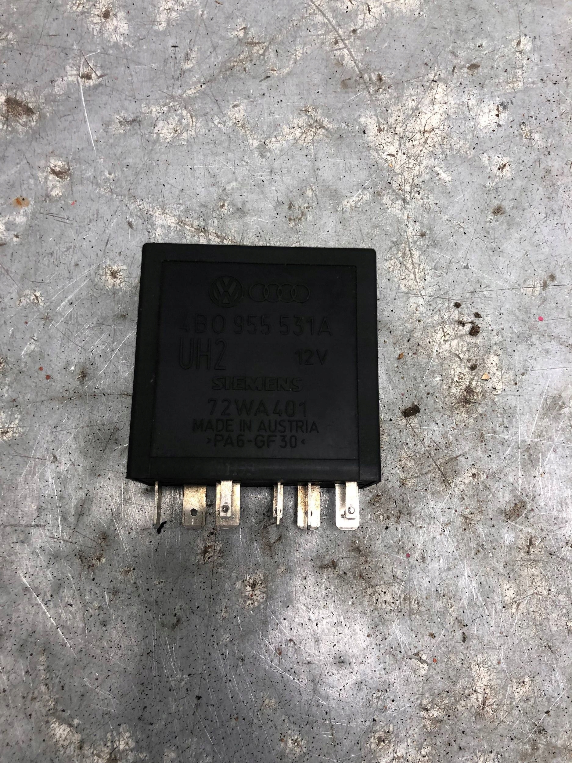Relais Wischer VW NEW BEETLE 4B0955531A