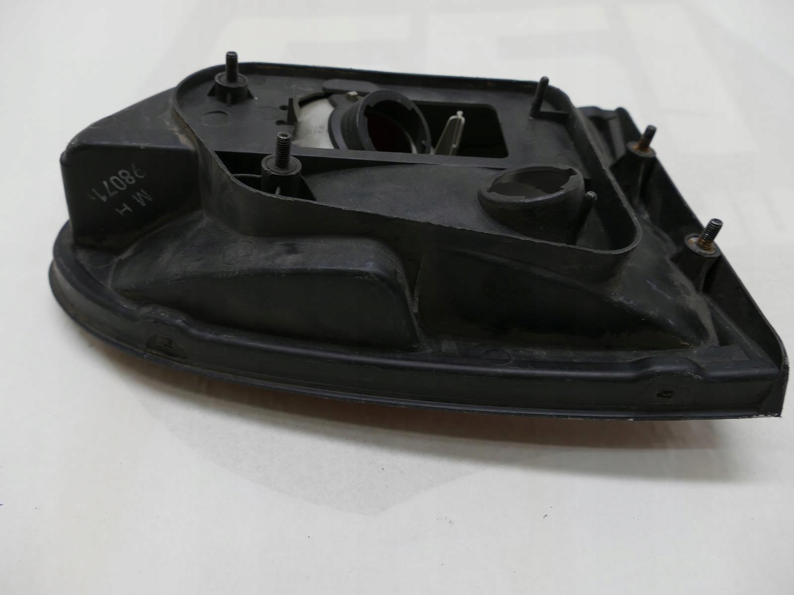 HYUNDAI H100 light right rear part right rear 1998-00r
