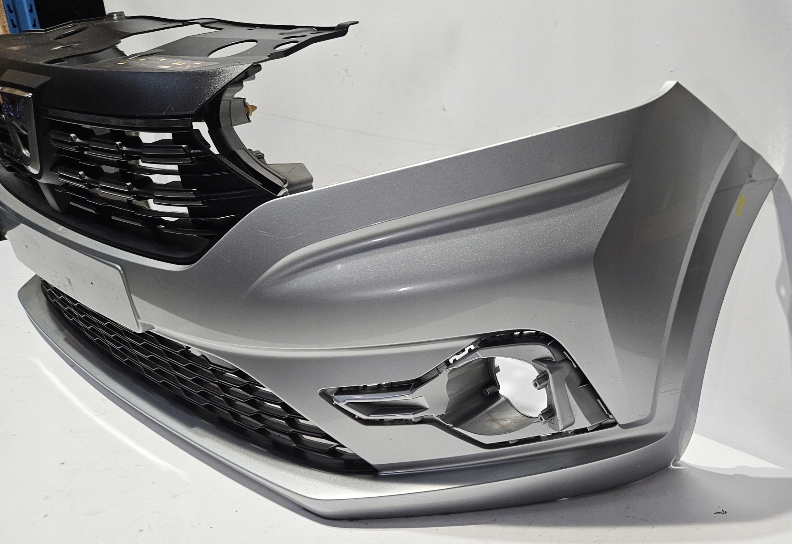 Frontstoßstange Grill DACIA SANDERO III 20- Original
