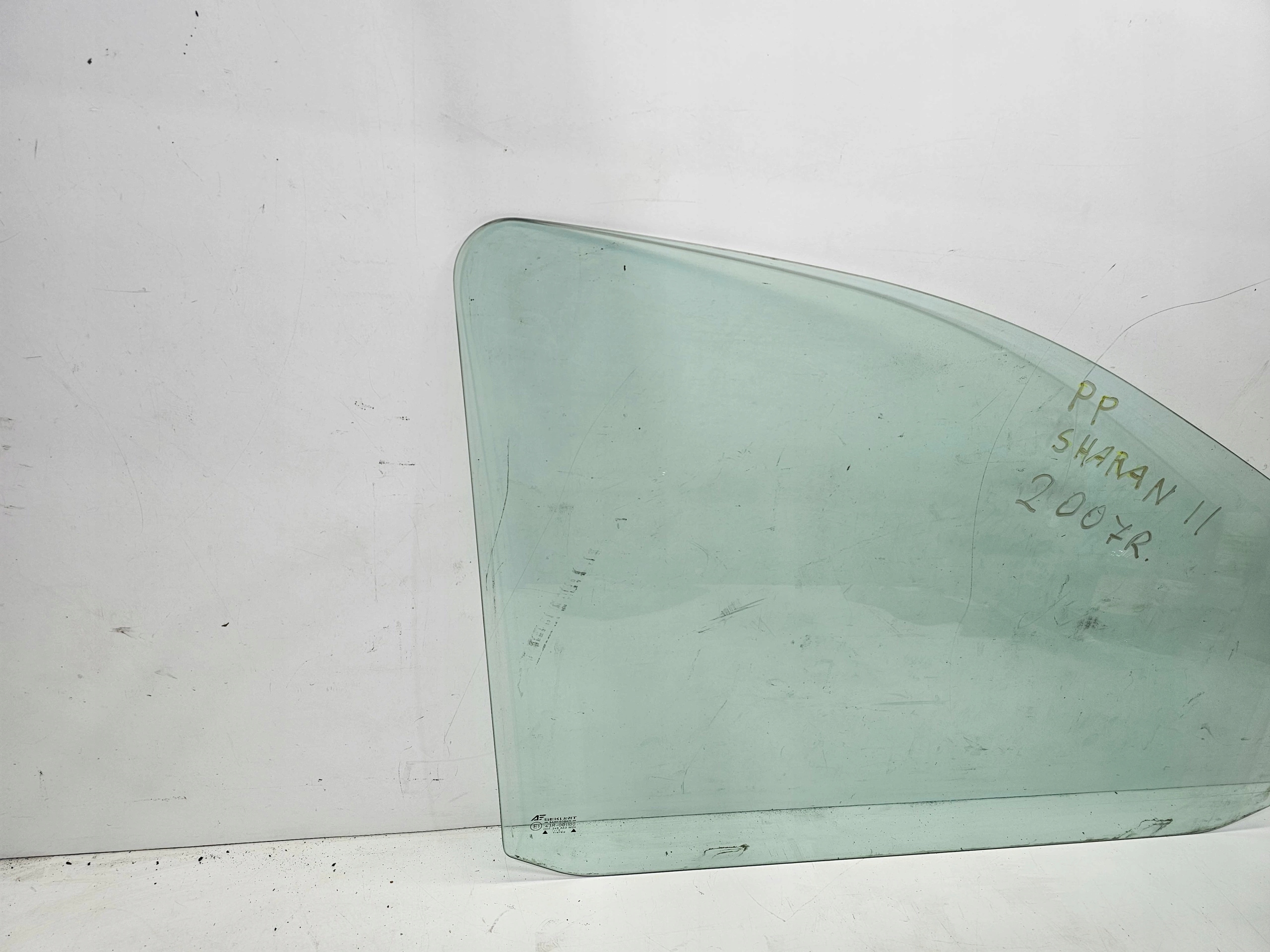 window door right front VW SHARAN II 2007 ROK 7M0845202