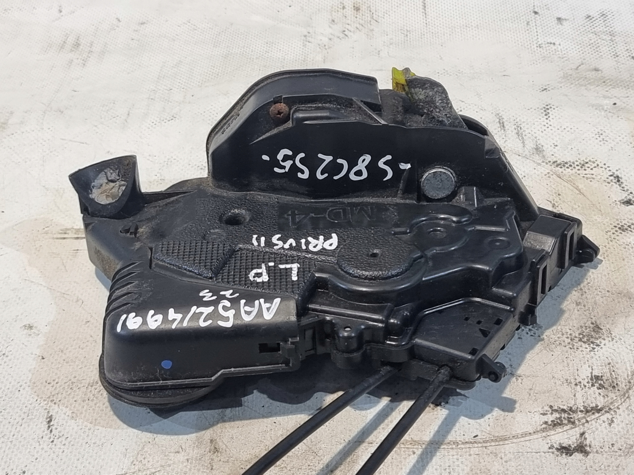 lock door left front TOYOTA PRIUS II 08r