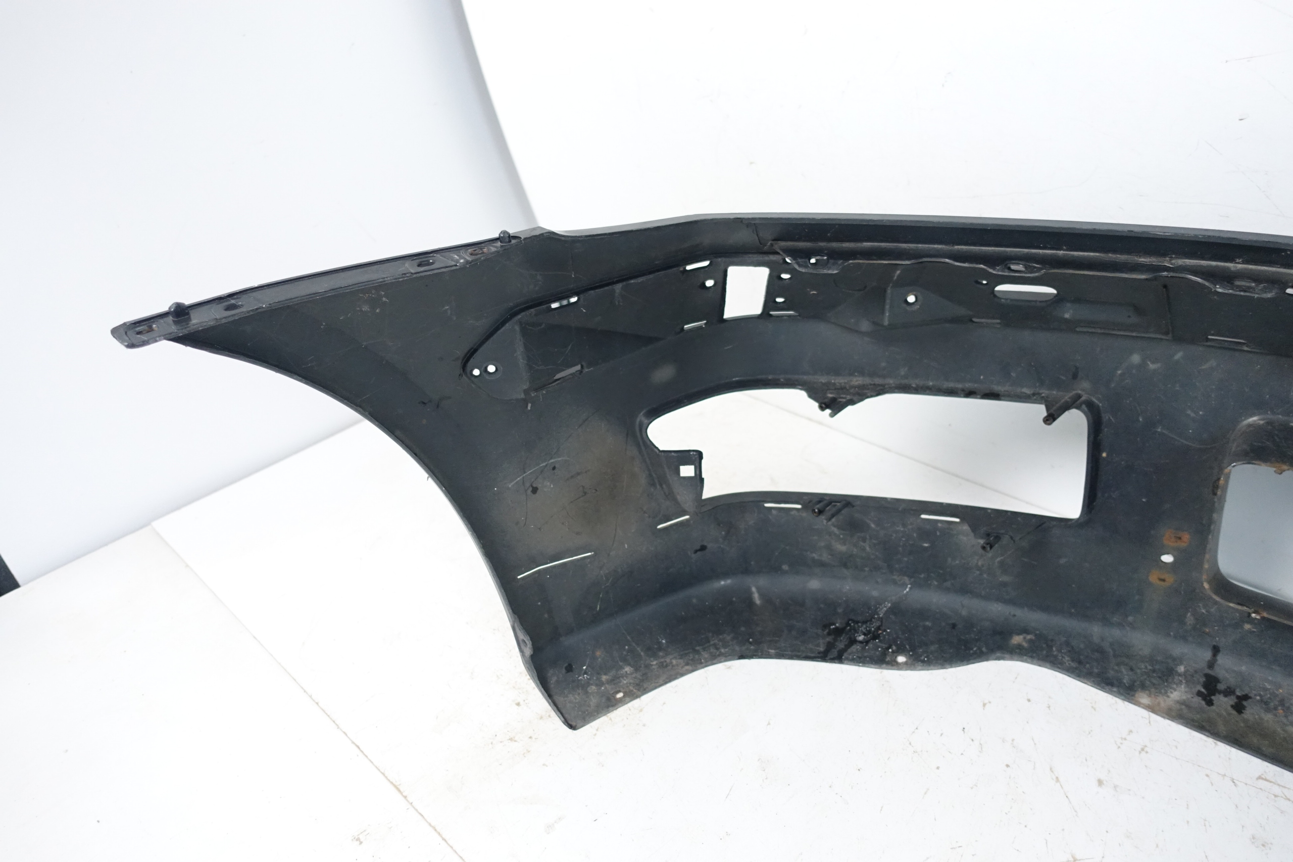 bumper front front MITSUBISHI SPACE WAGON III 99-04 MR375566