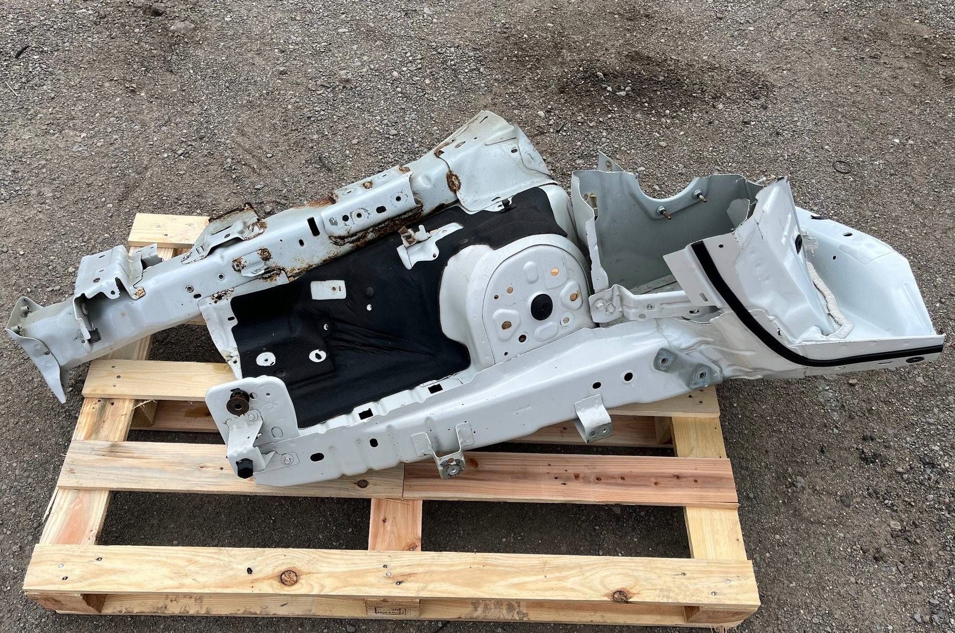 quarter front left quarter fartuch Ford Explorer V 2011- 2016-2019