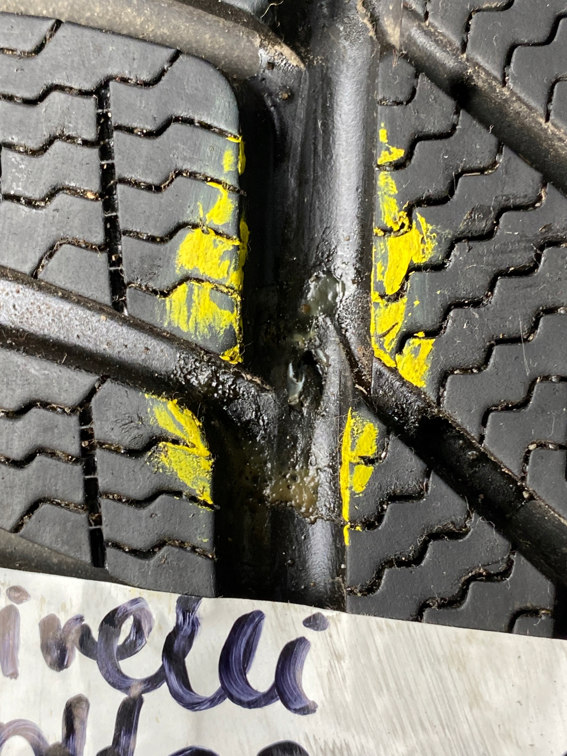 PIRELLI SOTTOZERO 3 WINTER 275/40R18 8mm 2021 Sezon zimowe