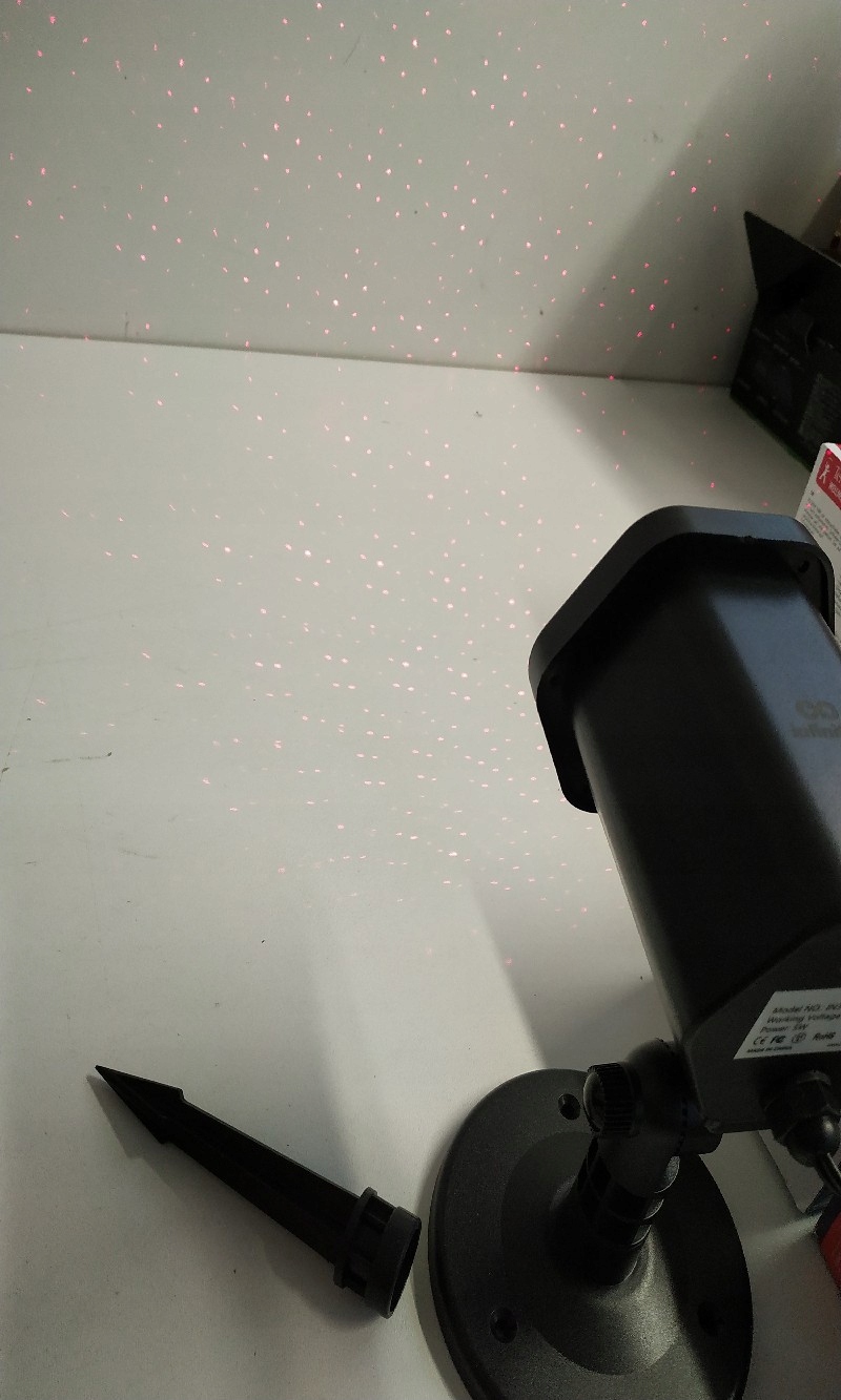 PROJEKTOR ŚWIATEŁ LED NA DOM INFINITOO IN3003 Marka inna