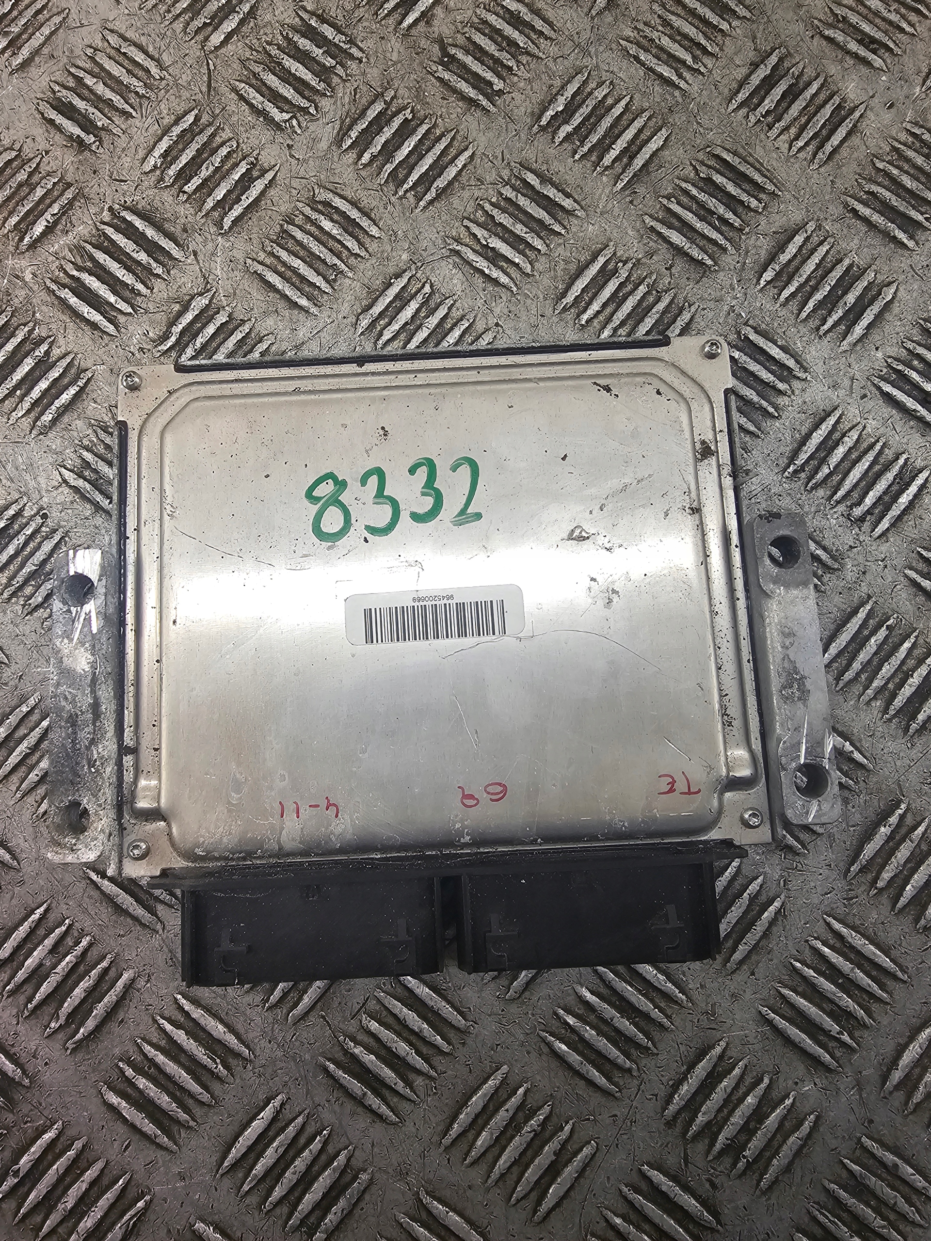 control unit of the engine computer ECU 2.0TDCI FORD KUGA MK2 DS71-12B684-XB