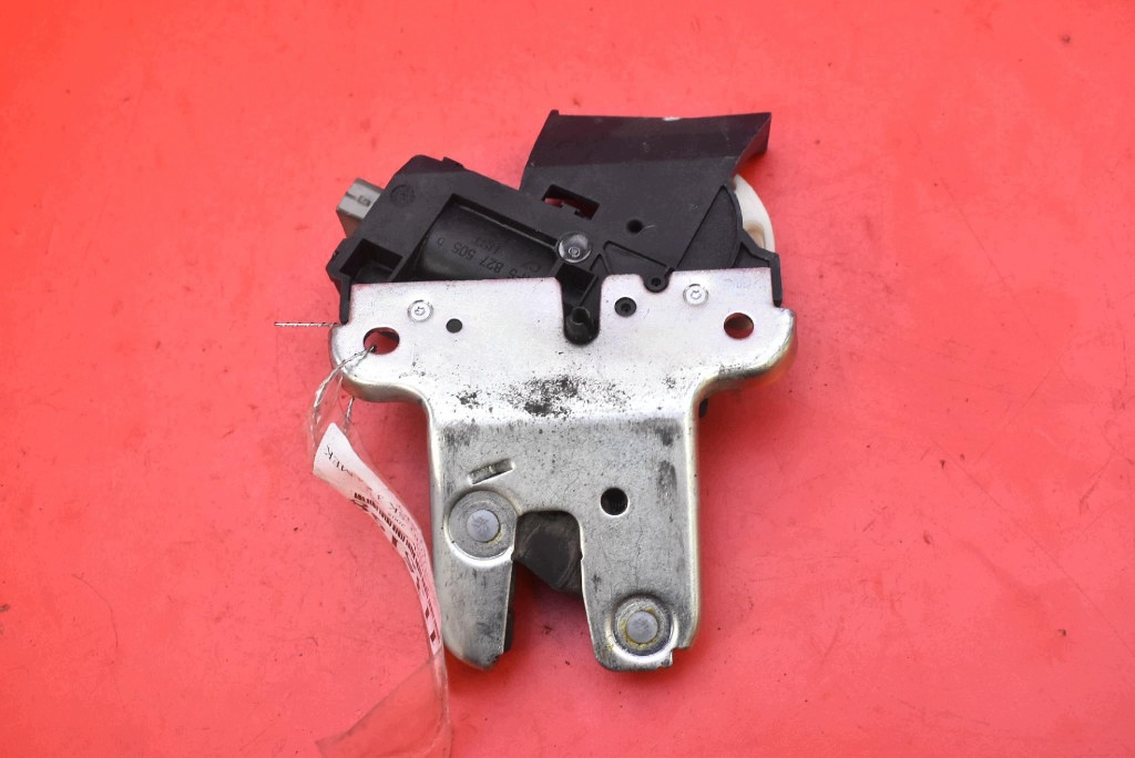 lock bonnet rear part boot 4F5827505D VW JETTA 5 V sedan 05-11