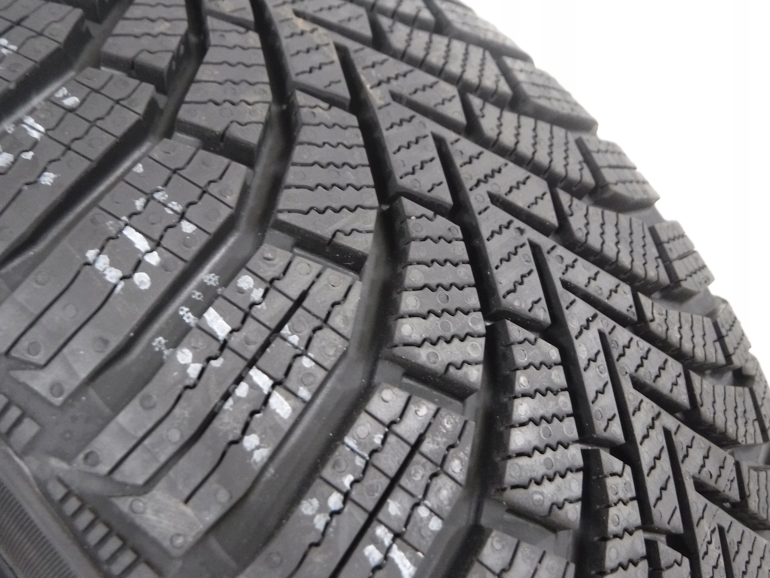 OPONY ZIMOWE SAILUN ICE BLAZER ALPINE + 195/45/16 84H Model inny