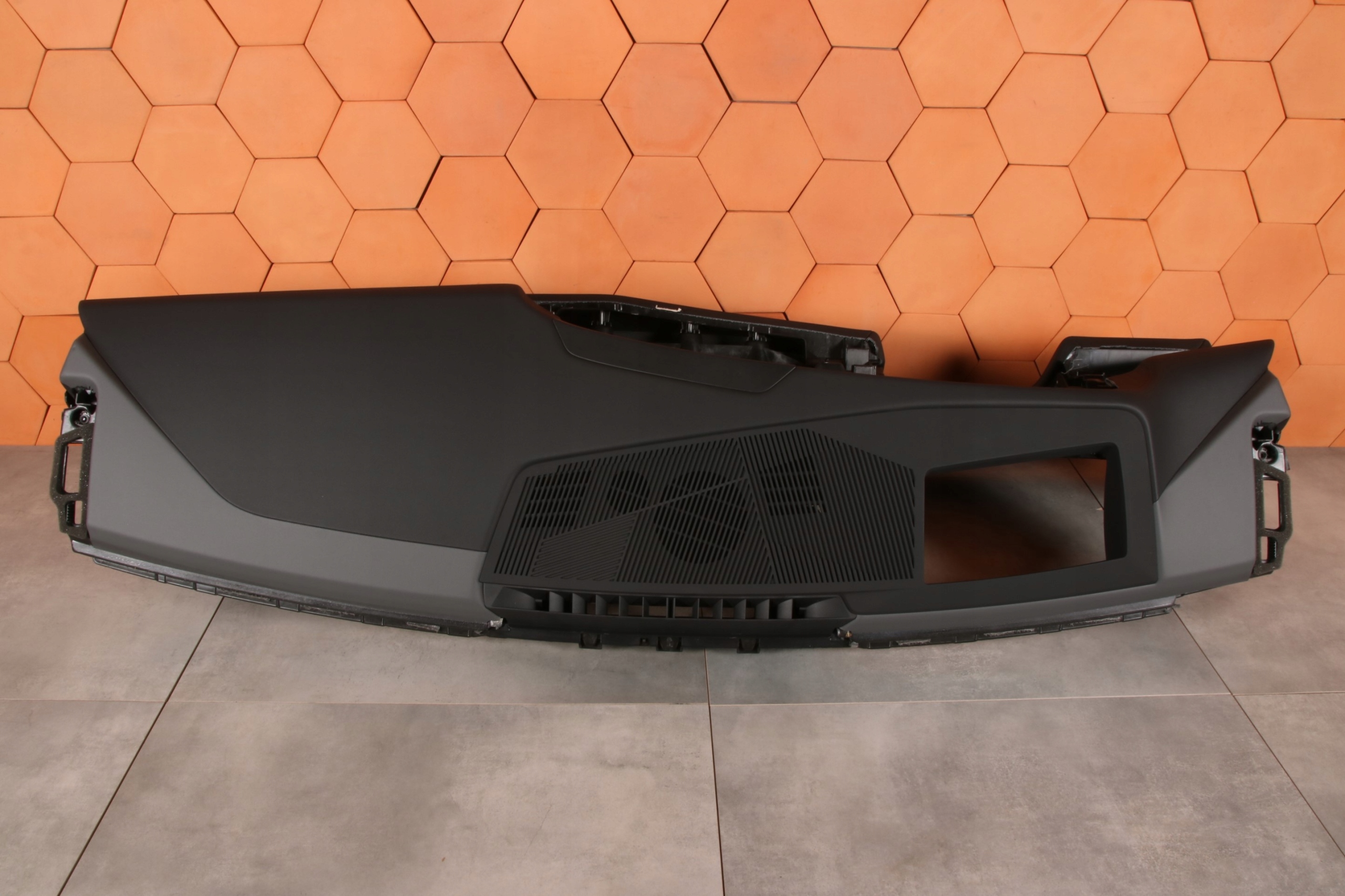 BMW 5' G60 G61 originál dashboard instrument panel console MERINO ATLASGRAU HUD
