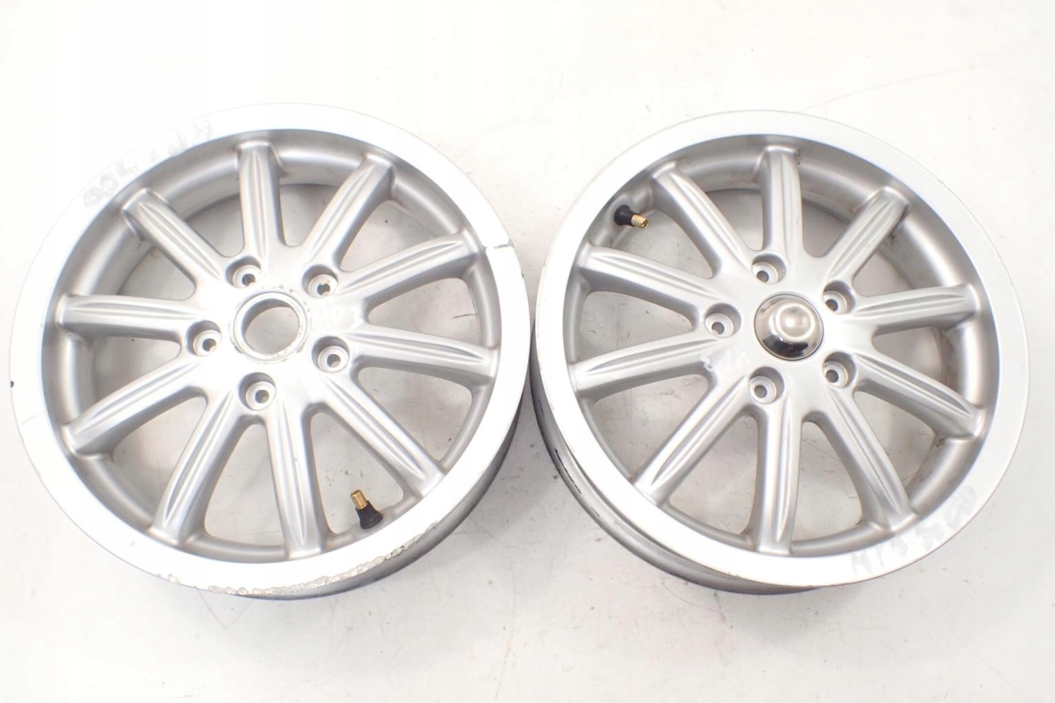 Piaggio MP3 125 500 Vespa обод передний 12 