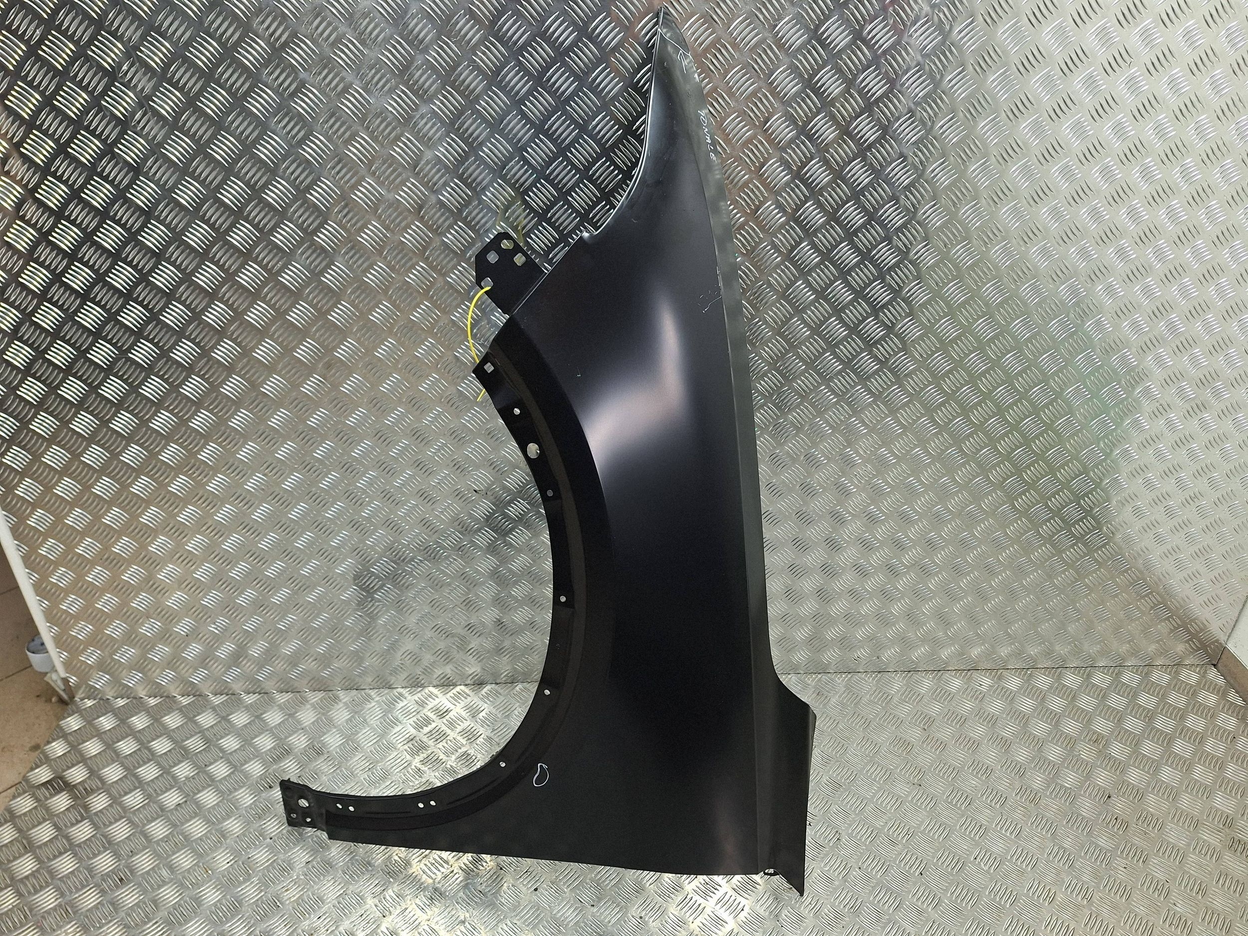 blatník levý předek ALFA ROMEO TONALE 23- OEM MOPAR 50570894