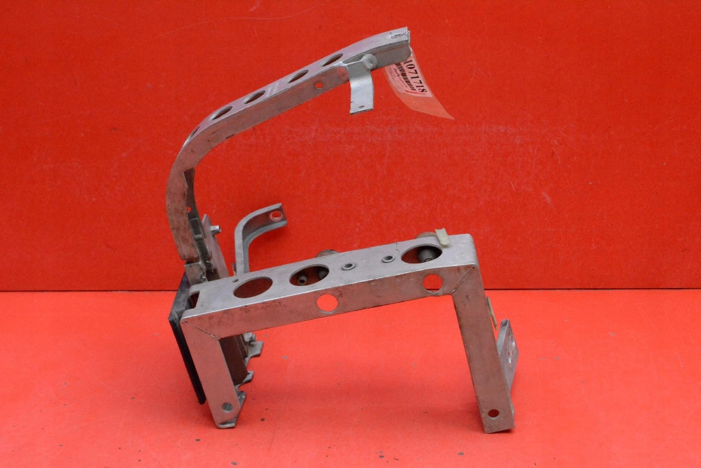 Console Support plaque Pare choc Droite Avant 4D0821138C AUDI A8 D2 94-99