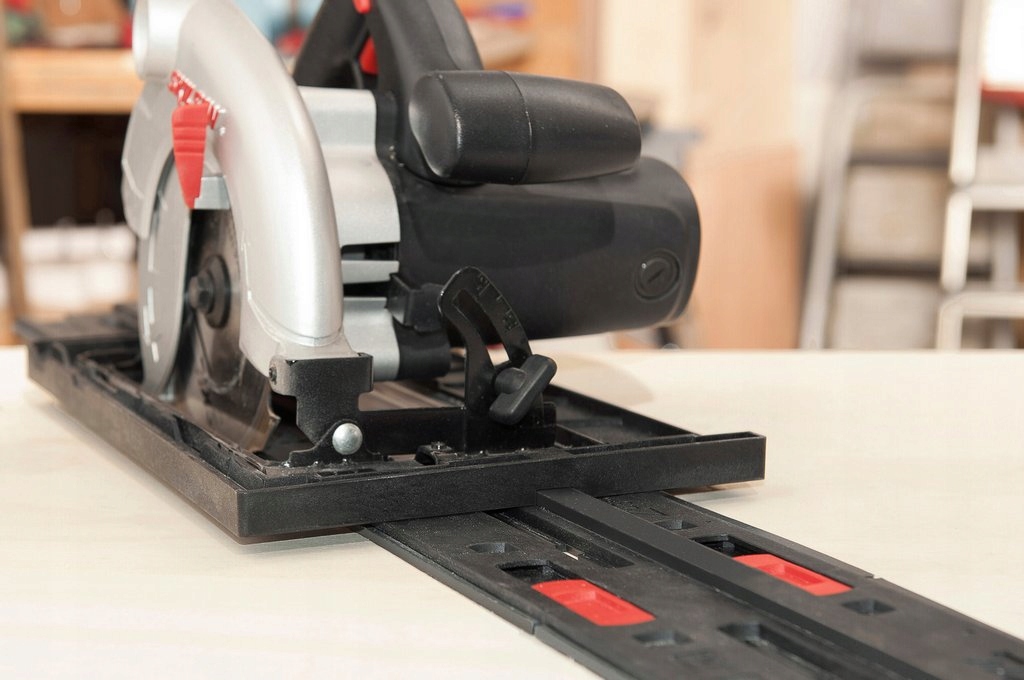 SKIL 140cm szyna prowadząca do pilarek tarczowych Marka Skil