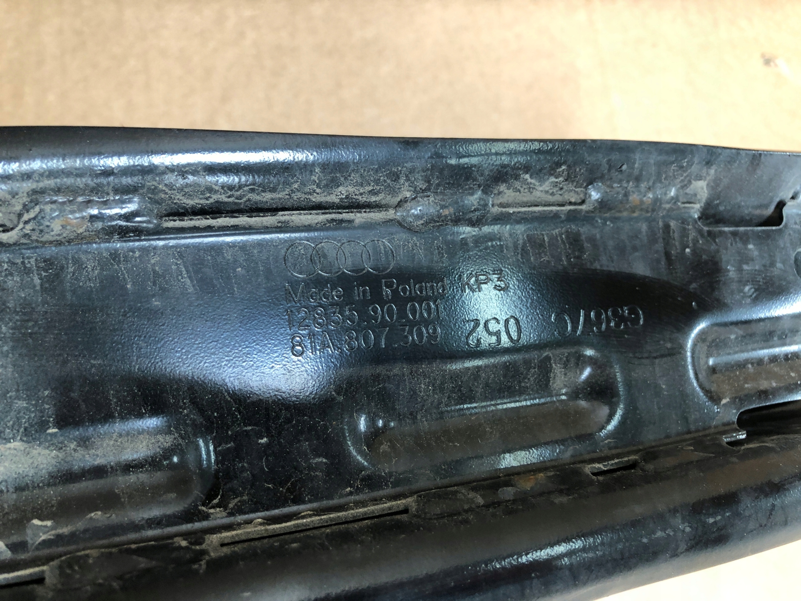 AUDI Q2 81A bumper support rear part 81A807309