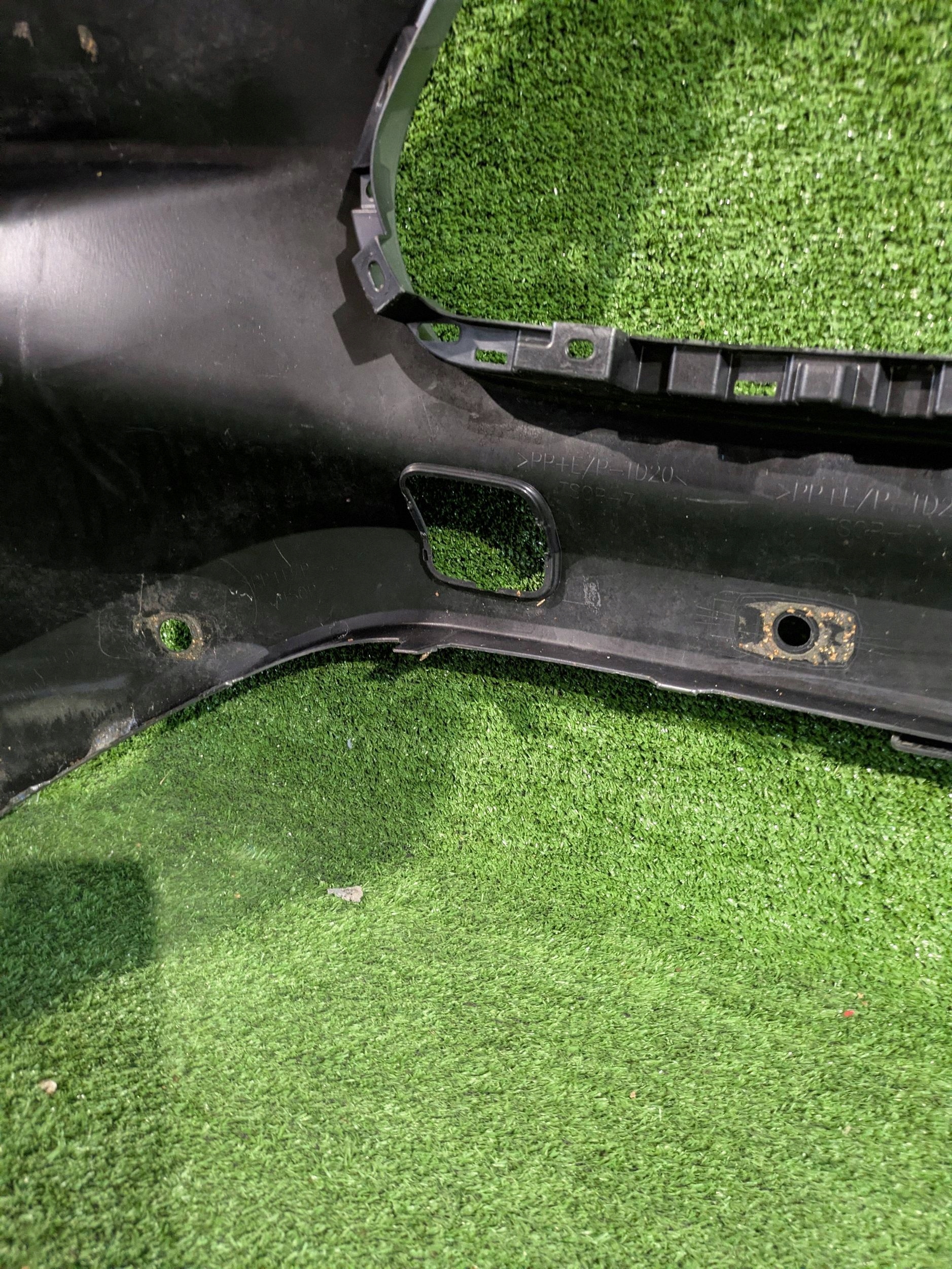 front bumper front TOYOTA HIGHLANDER IV 19- NR.Z9123