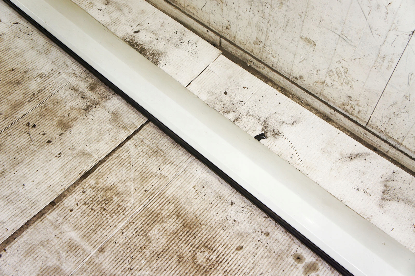 QS413 Volvo V90 16- Nakładka Progu Prawa Numer katalogowy części QS413