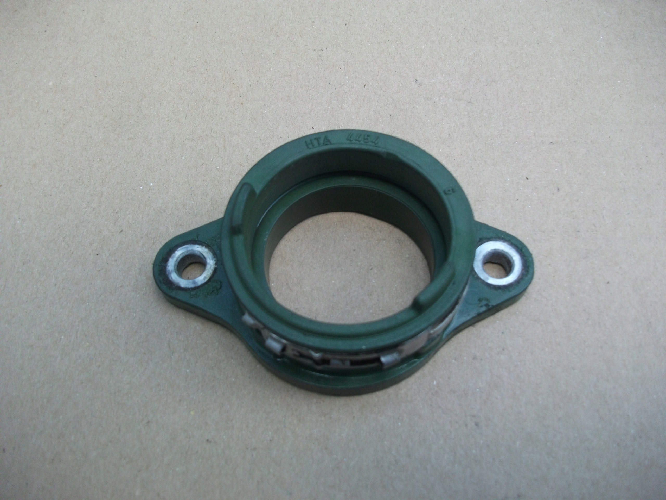 BMW G310R ВСМОКТУЮЧИЙ ПАТРУБОК