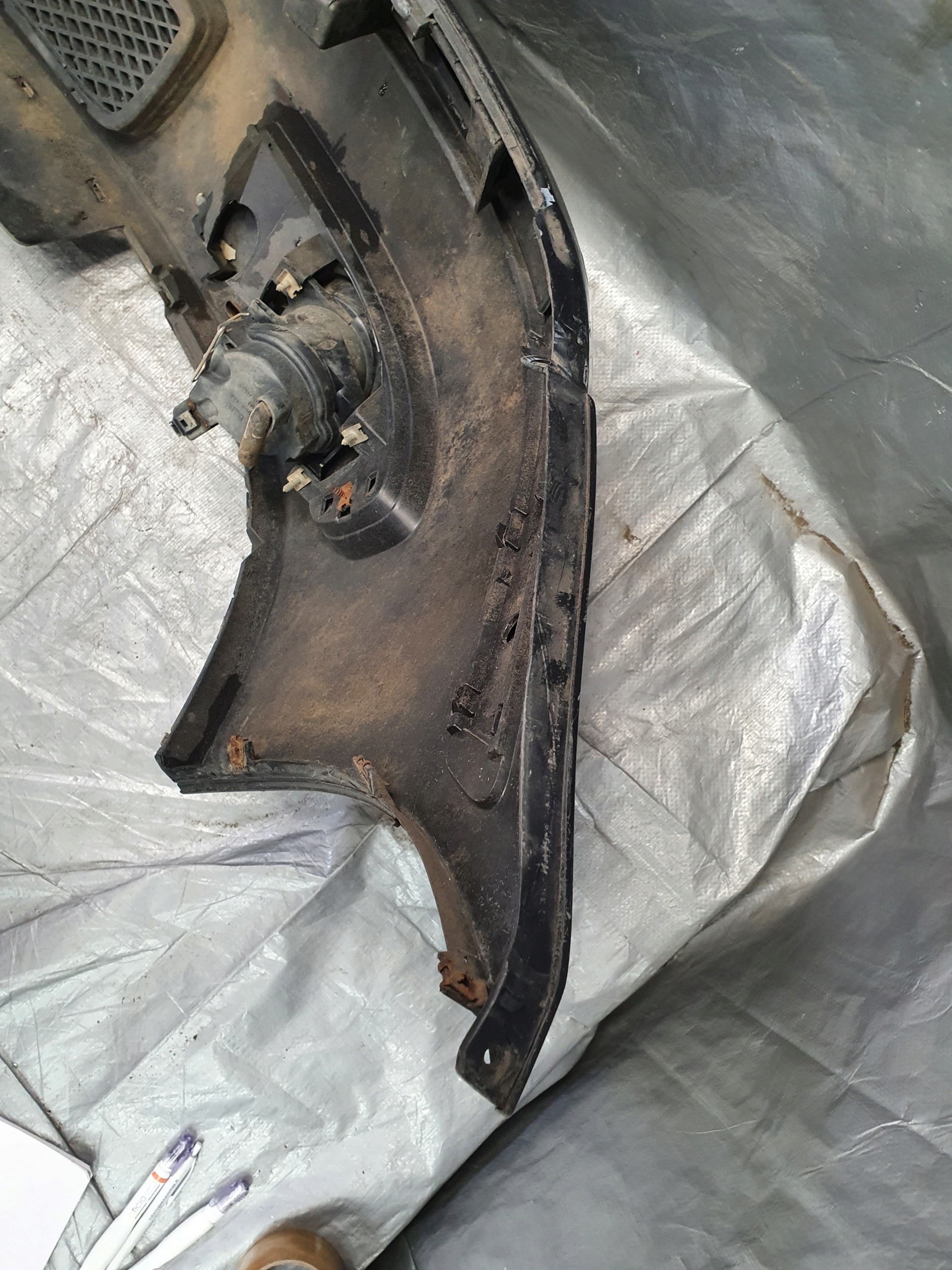 bumper front VW VOLKSWAGEN POLO III LIFT LAK. LC9Z