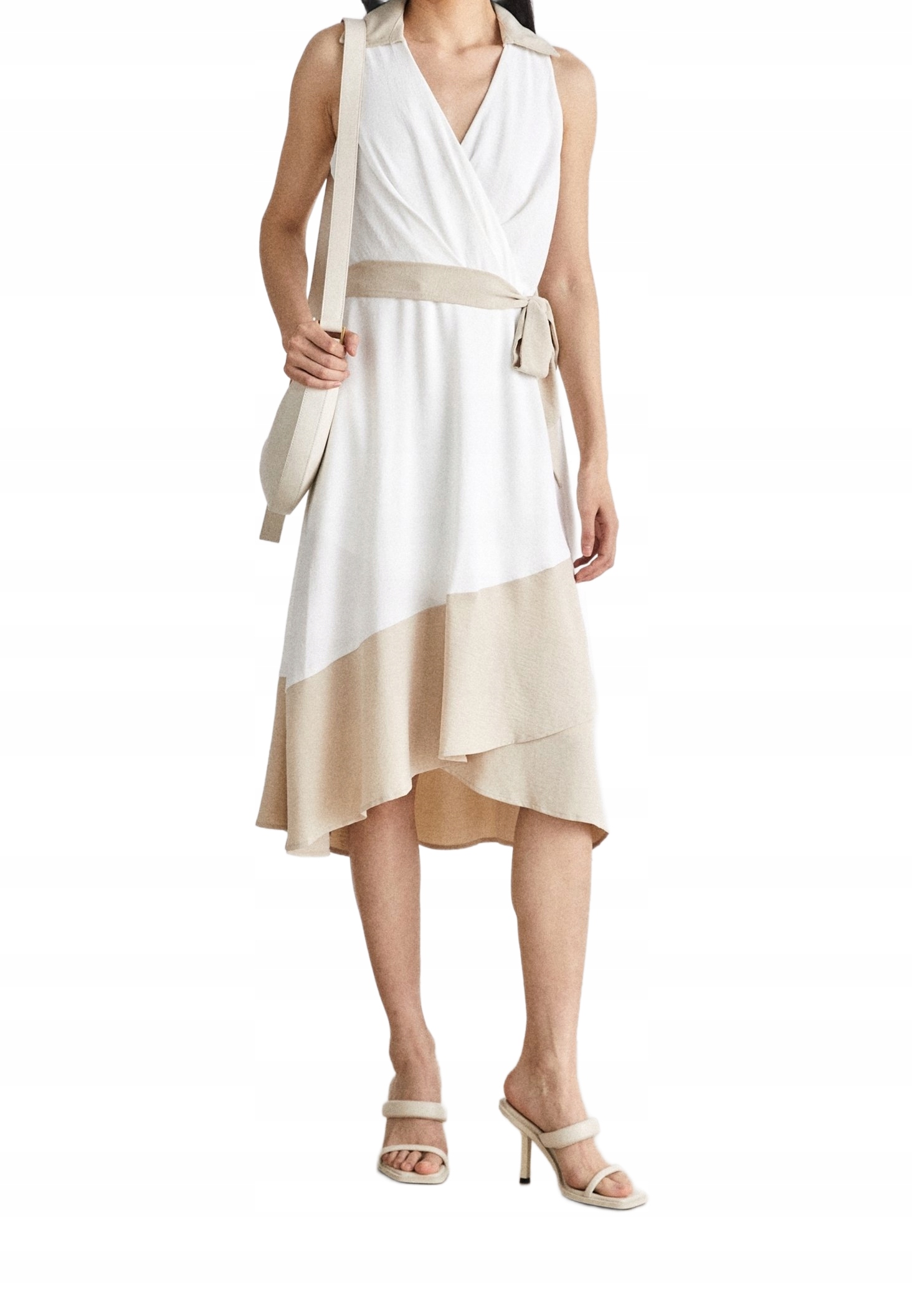 Dkny Šaty Bílé S Béžovým Páskem A Límcem 36 2 Db