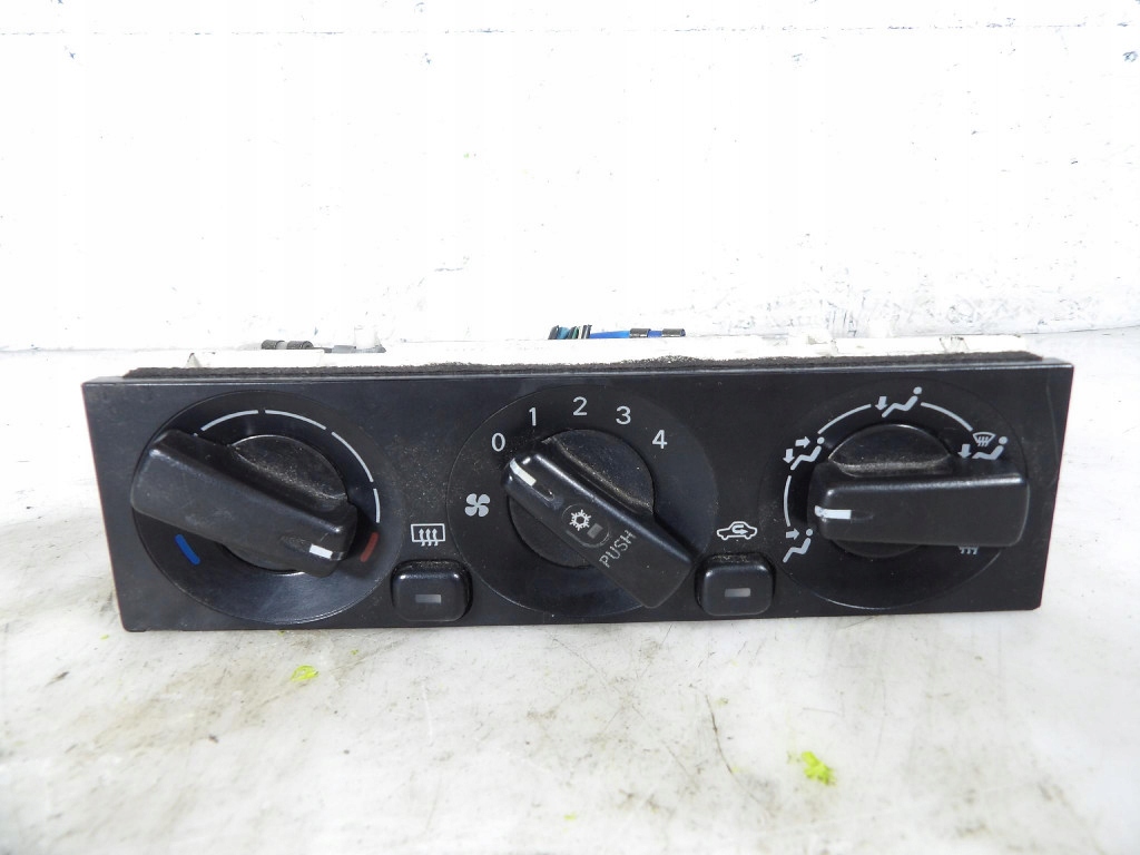 MITSUBISHI PAJERO PINI PANEL BOCCHETTE MR398699