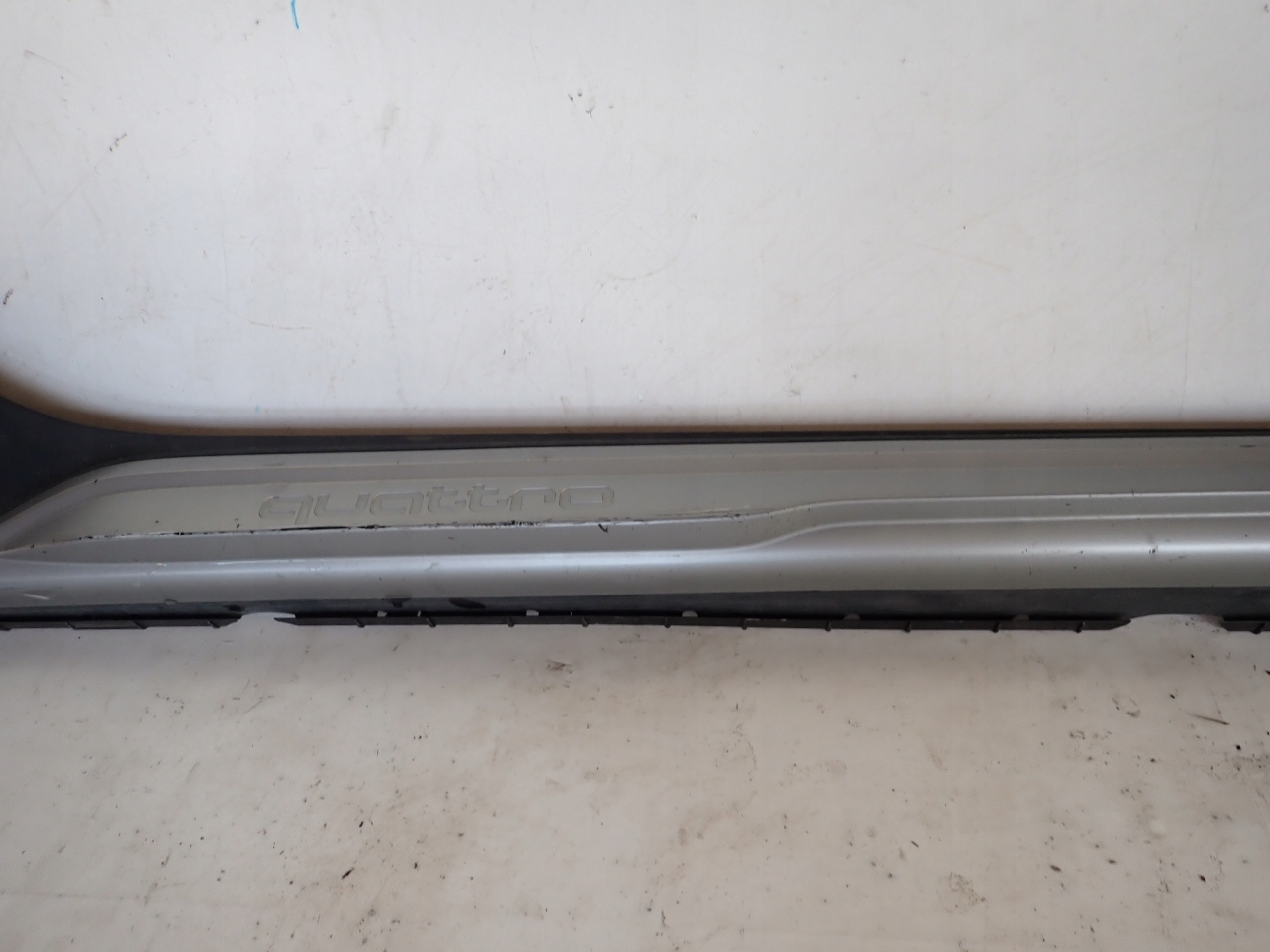 AUDI A4 B9 LIFT ALLROAD 19- moulding threshold right threshold right