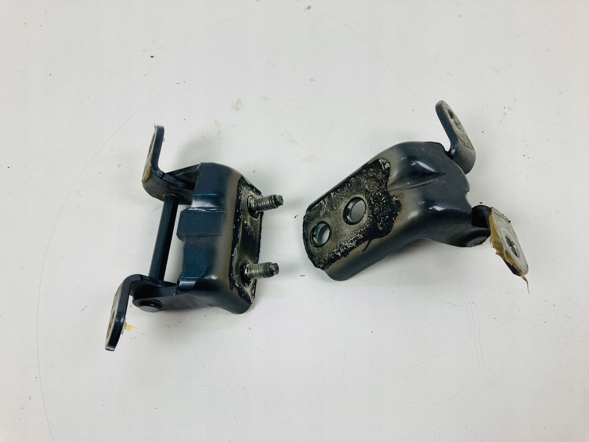 MERCEDES X W470 hinge hinges door right rear part
