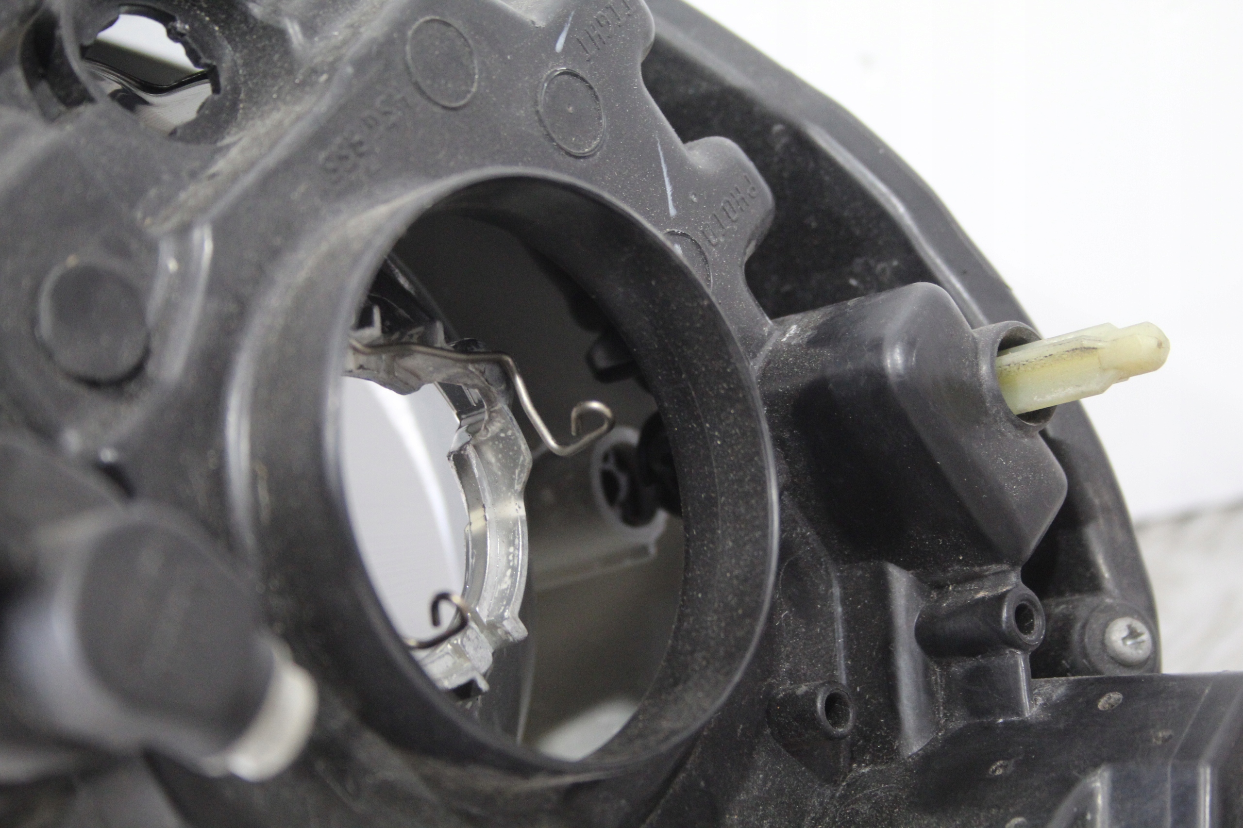 light left front MICRA K13 26060-1HB0A