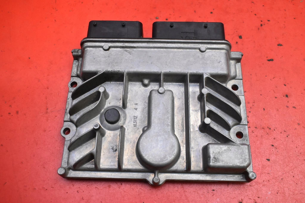 control unit computer of the engine 55588354 ABBF OPEL ASTRA 4 IV J 1.7 CDTI 110 KM