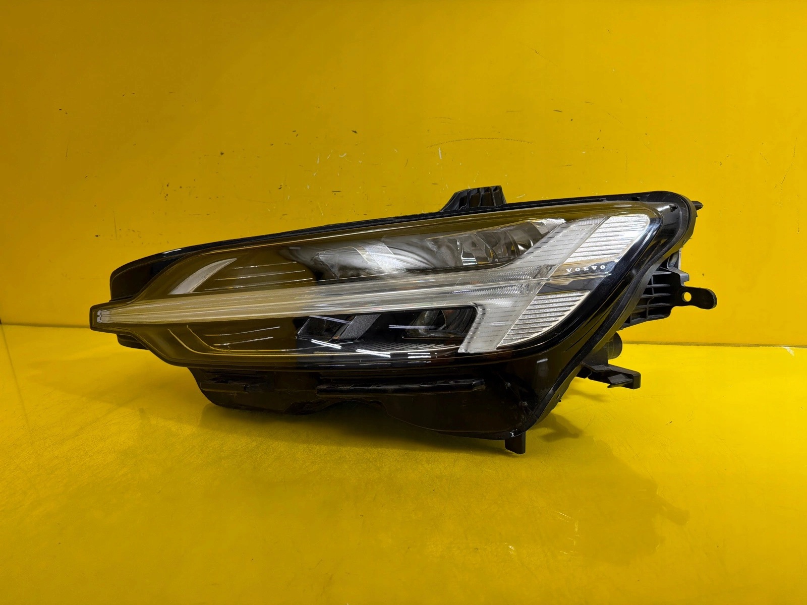 light left Volvo V60 S60 II 2018- Full Led 32314148