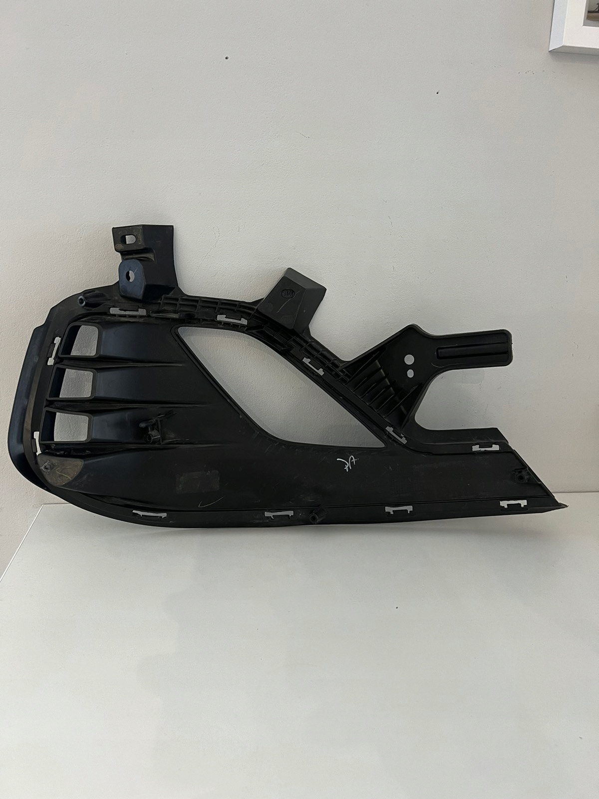 HYUNDAI I30 III FASTBACK 2017-> grid of a bumper left 86563-G4AB0