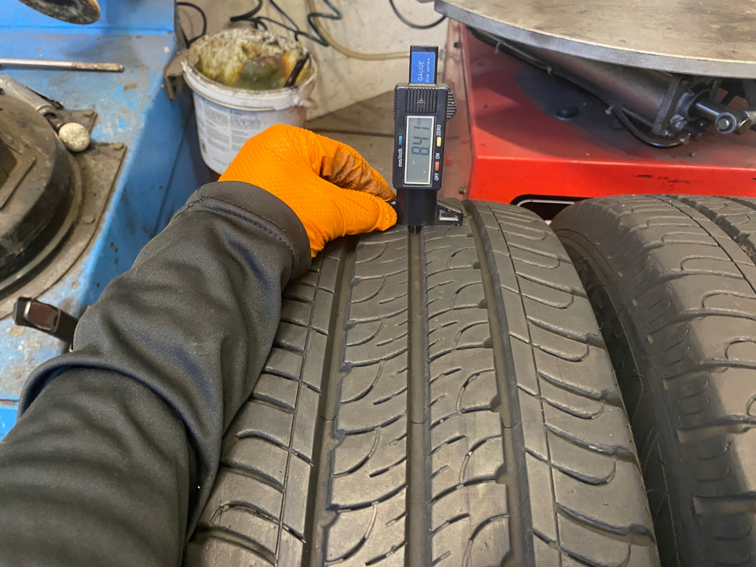 4 tyres summer 215/60R17C Goodyear EfficientGrip Cargo 2 as new 9mm 2022r